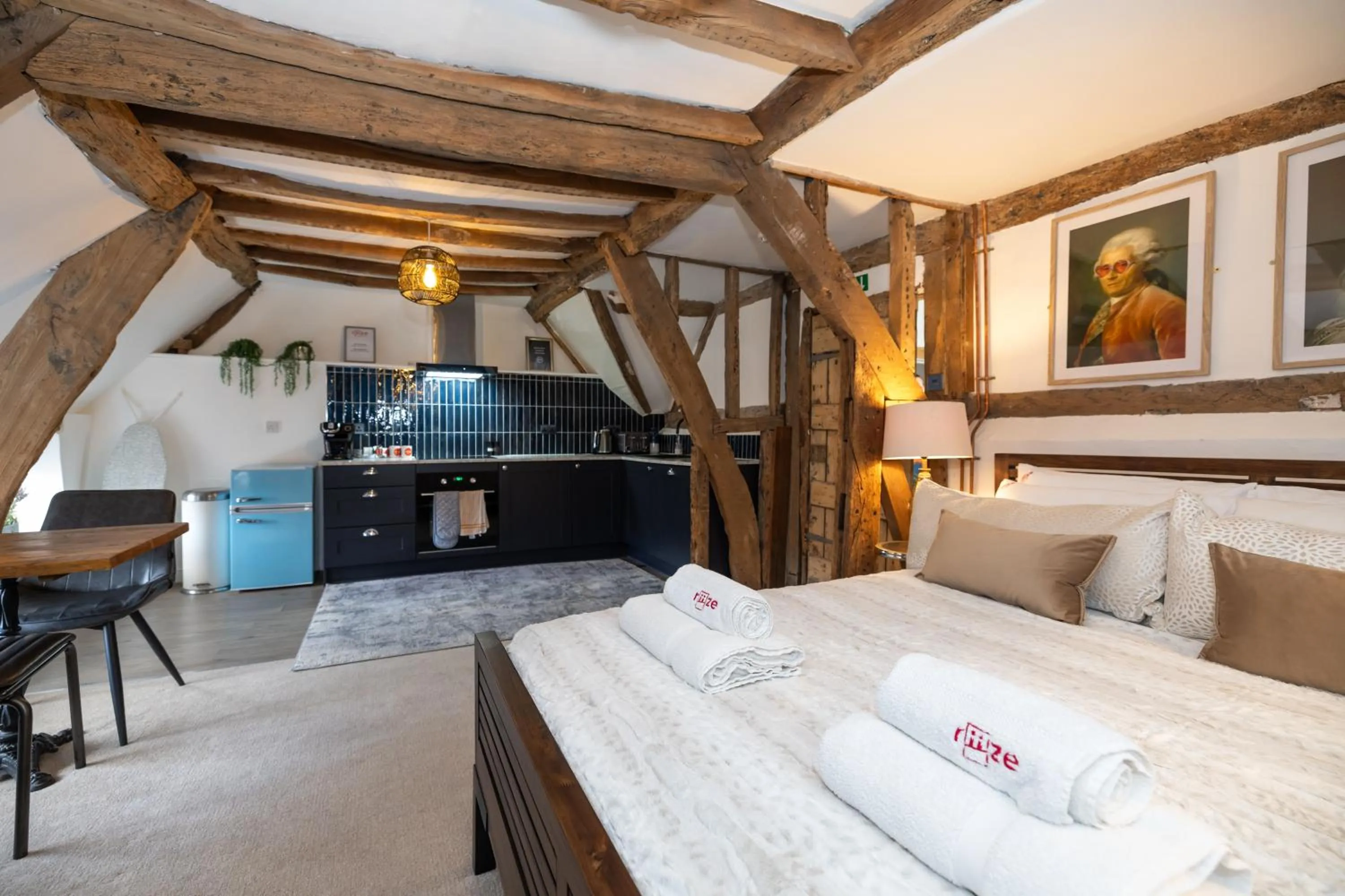 Bedroom, Bed in Riize Boutique Hotel Worcester Self Check-in City Centre