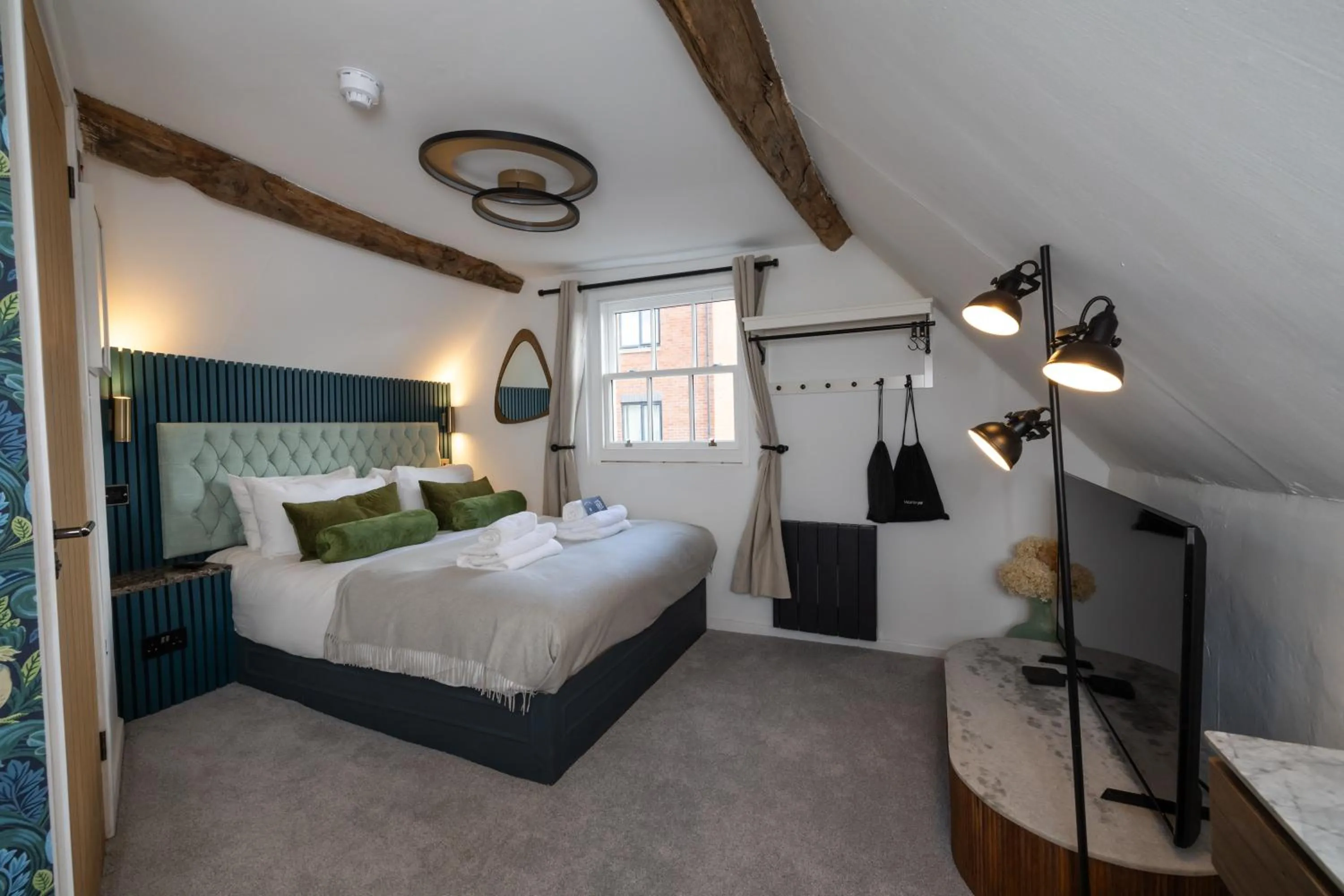 Bedroom, Bed in Riize Boutique Hotel Worcester Self Check-in City Centre