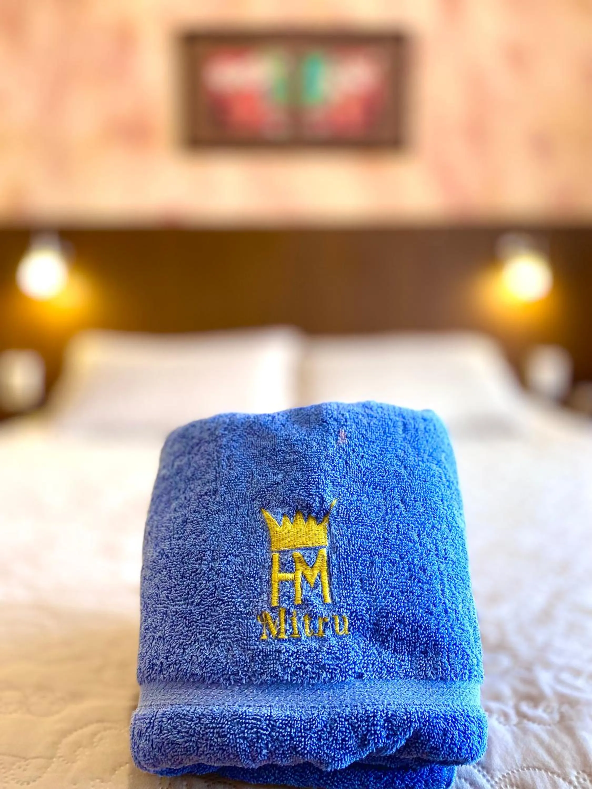 towels, Bed in Hotel Mitru
