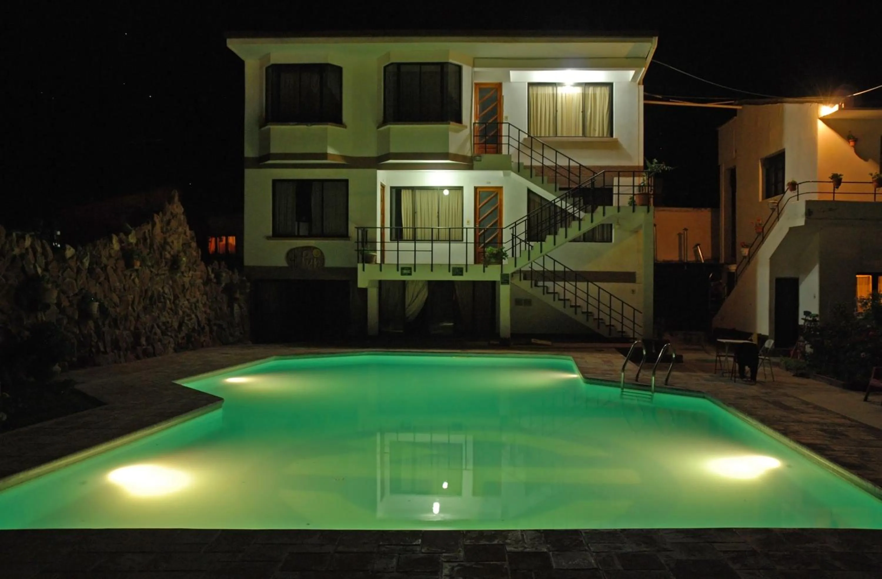 Swimming pool in Hotel Mitru