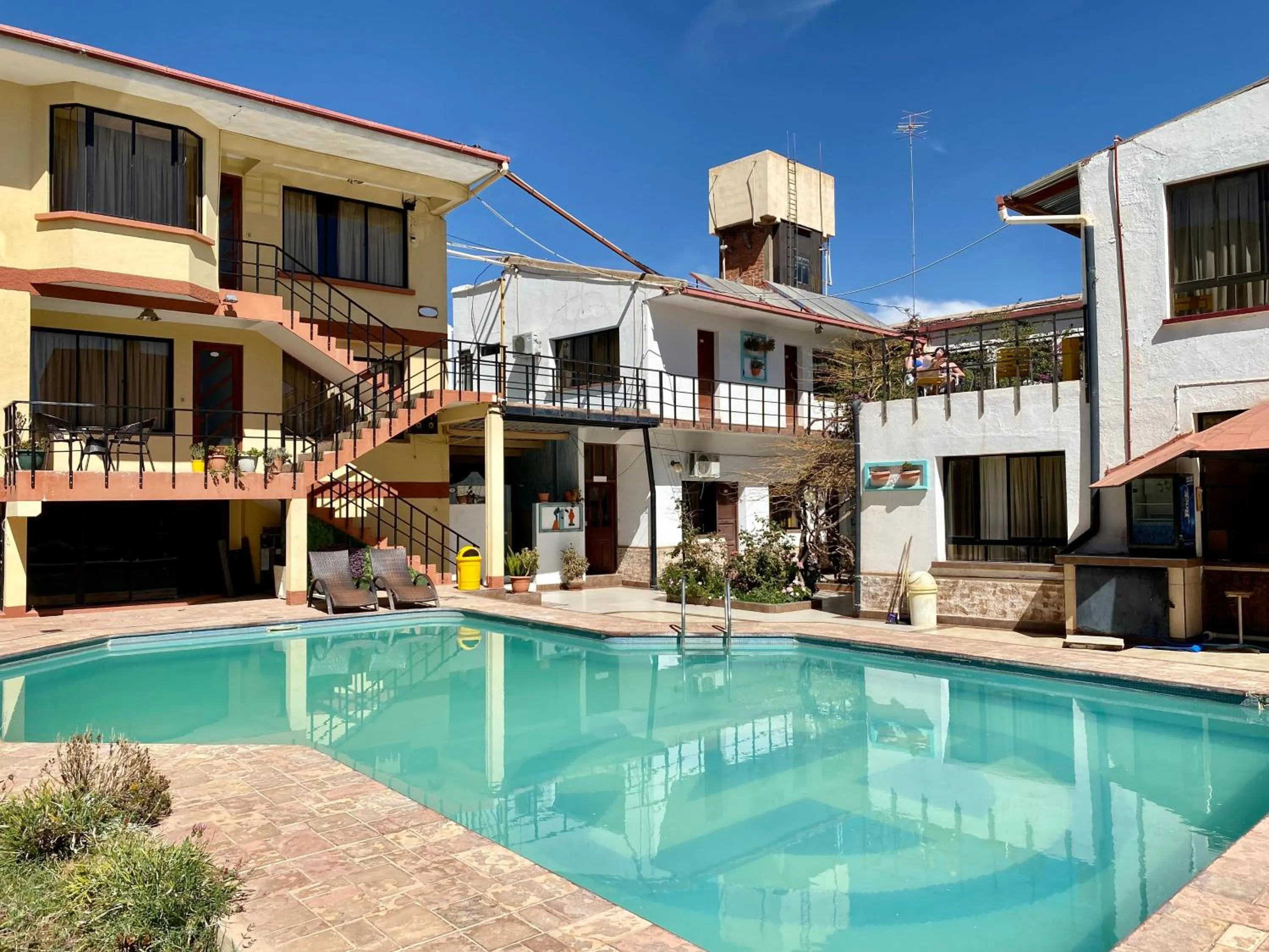Swimming pool in Hotel Mitru