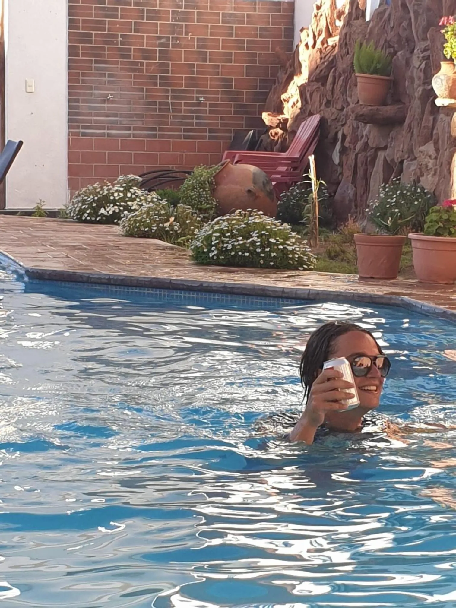 People in Hotel Mitru