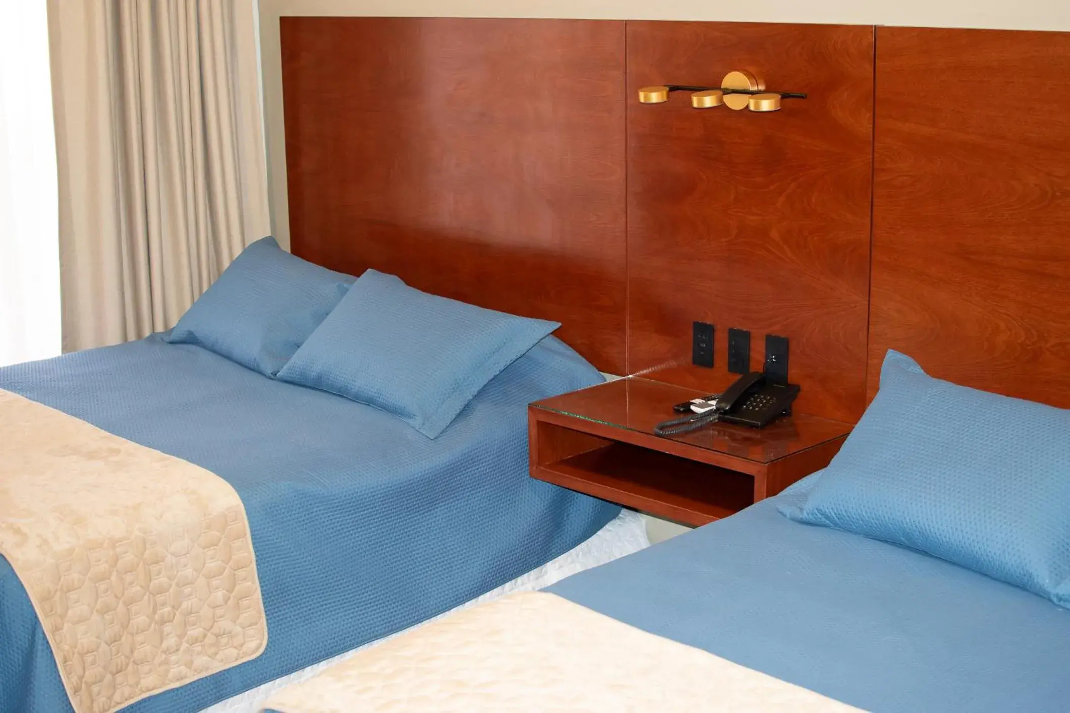 Deluxe Twin Room in Hotel Mitru Deluxe Twin Room in Hotel Mitru
