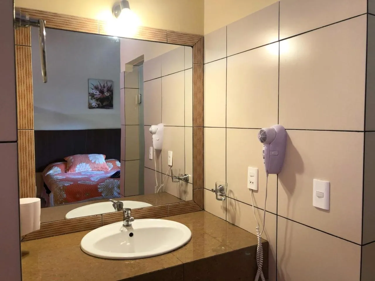 Bathroom in Hotel Mitru