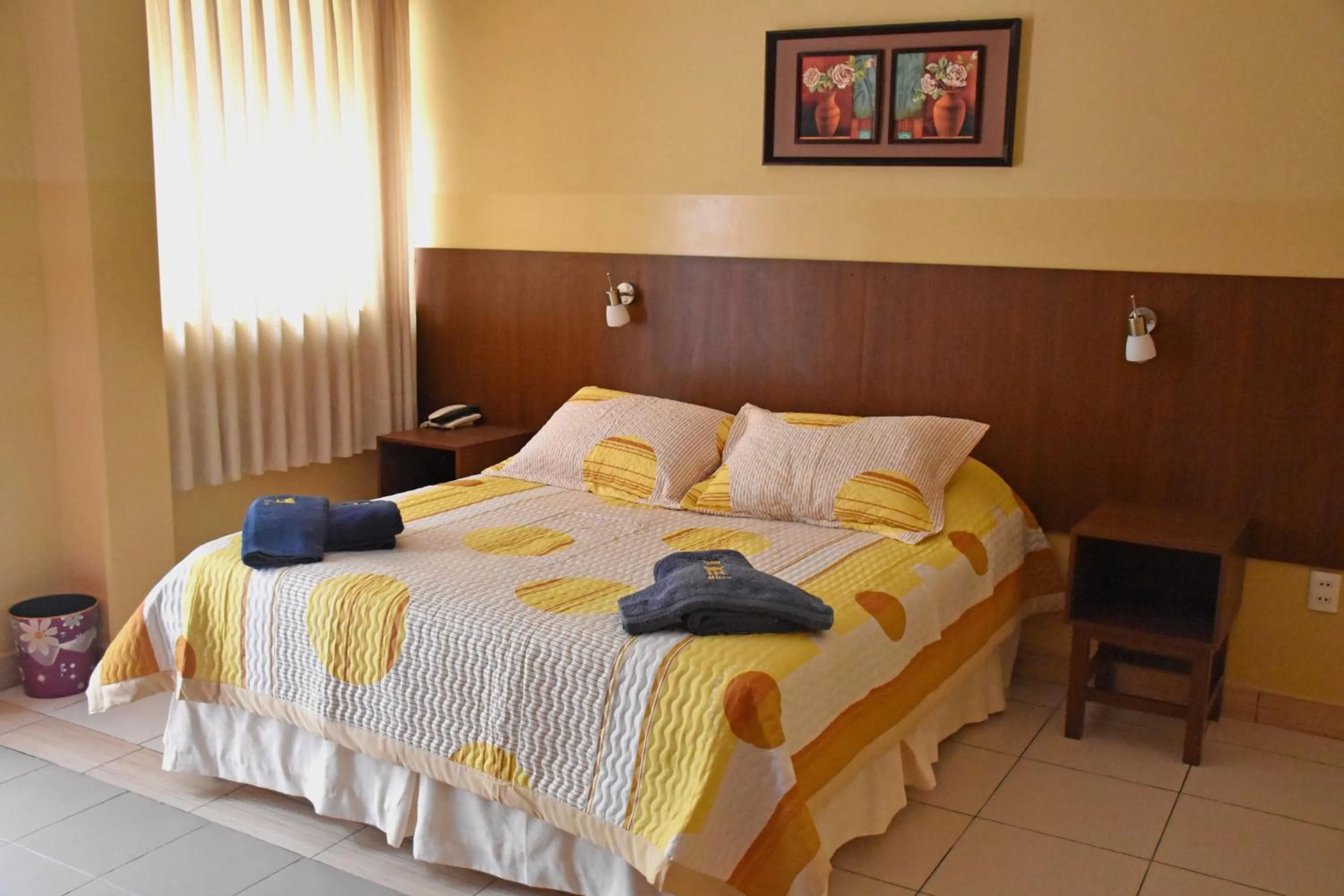 Bedroom, Bed in Hotel Mitru