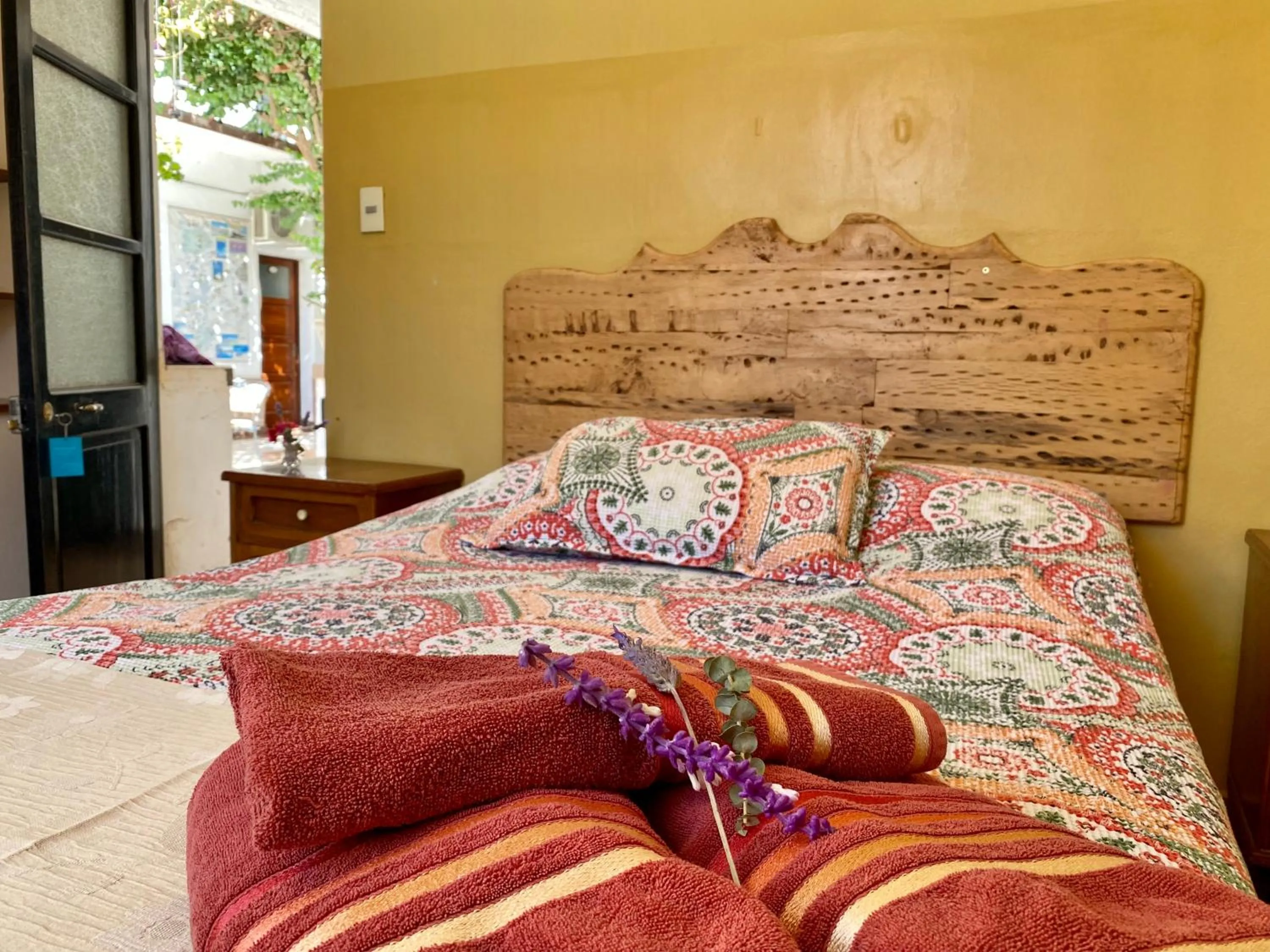 Bedroom, Bed in Hotel Mitru