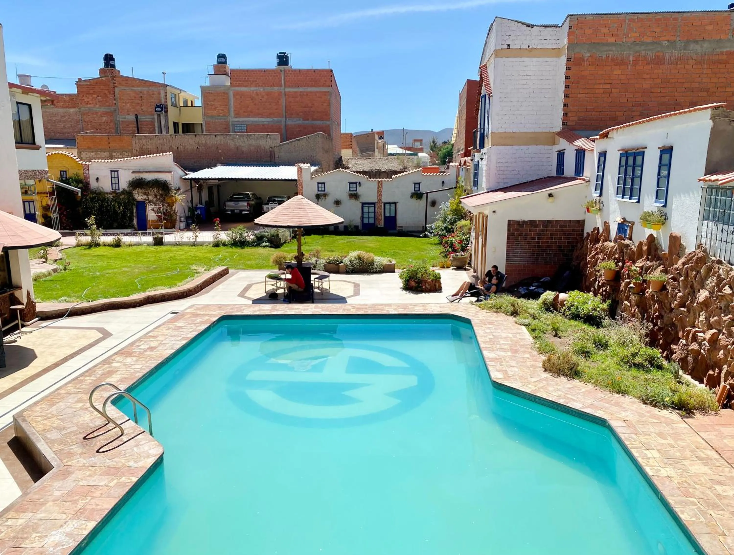 Swimming pool in Hotel Mitru