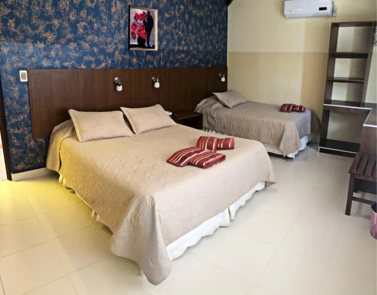 Photo of the whole room, Bed in Hotel Mitru