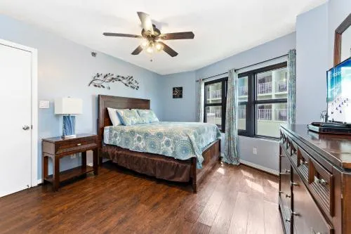 Harbor Place 206