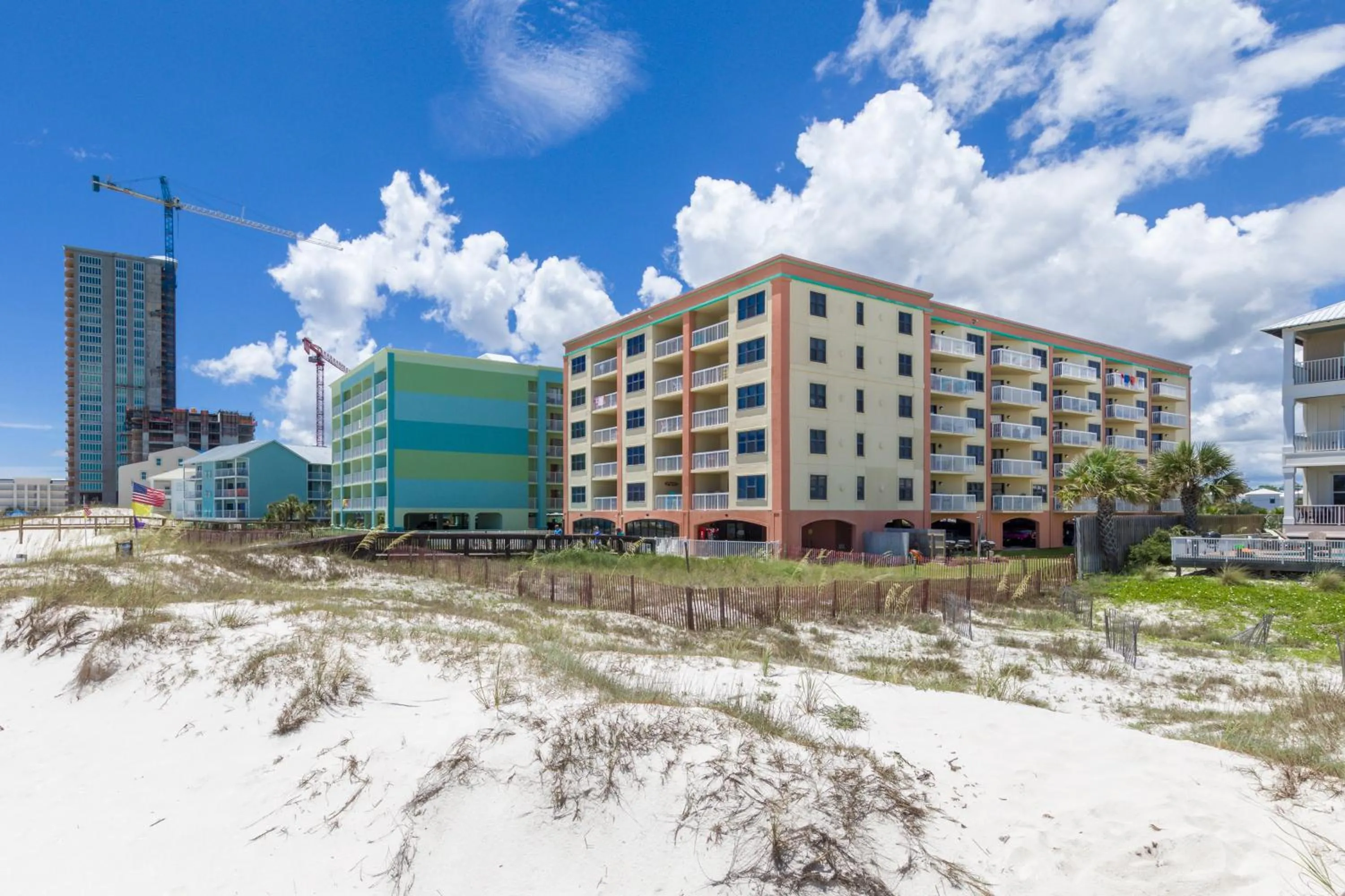 Property building in Harbor Place 206