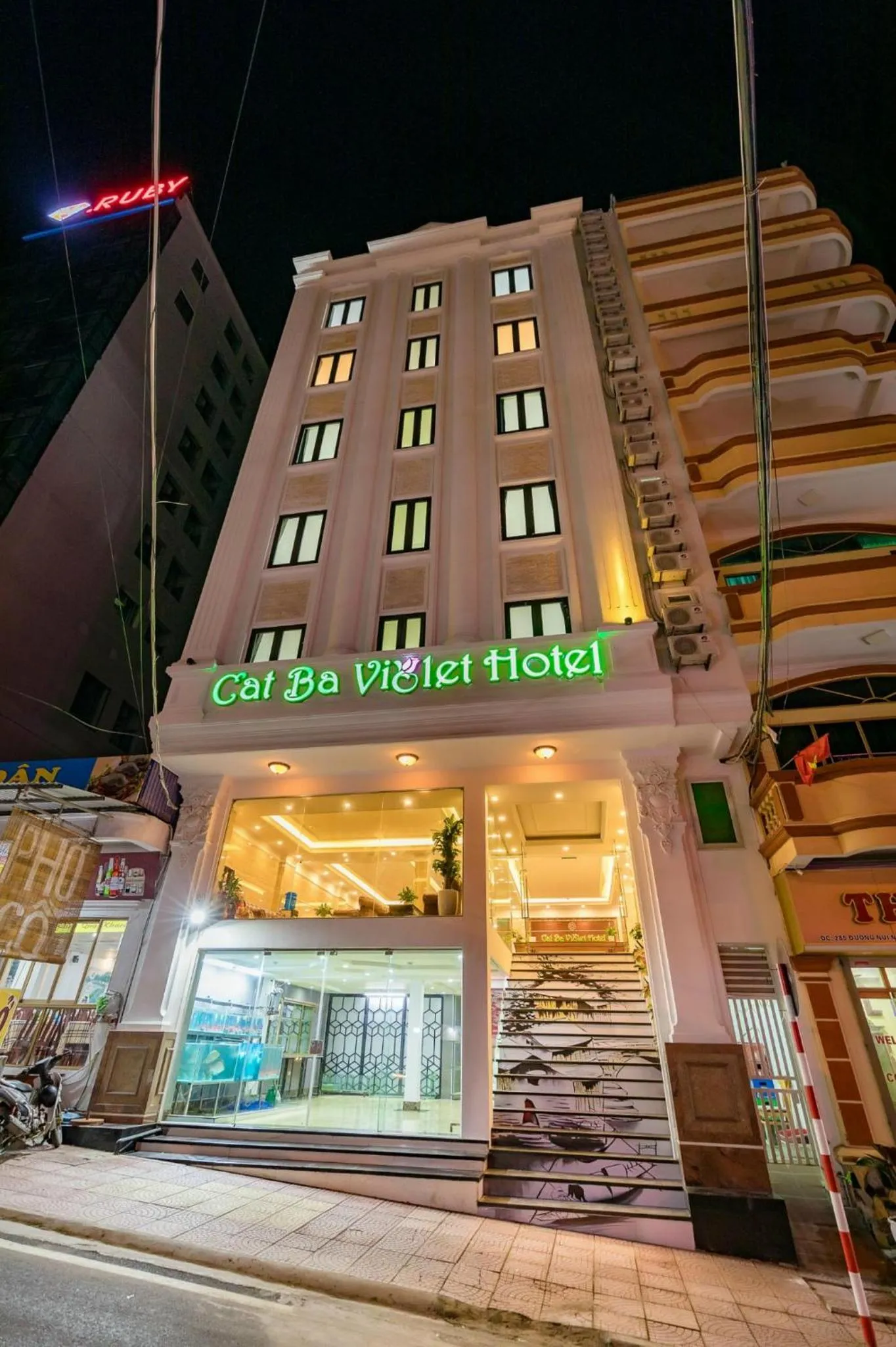 Cat Ba Violet Hotel