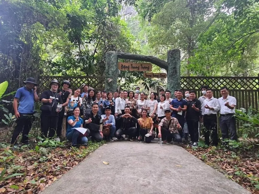 Nearby landmark in Cat Ba Violet Hotel
