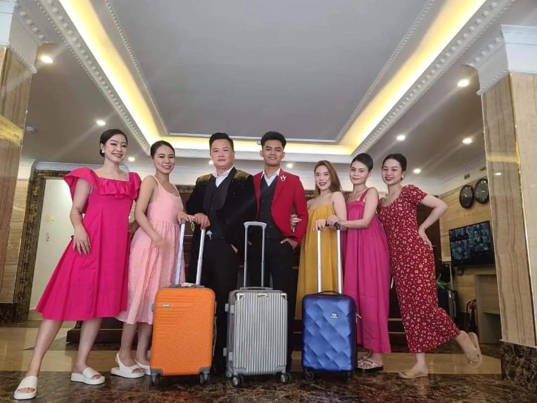 Staff in Cat Ba Violet Hotel