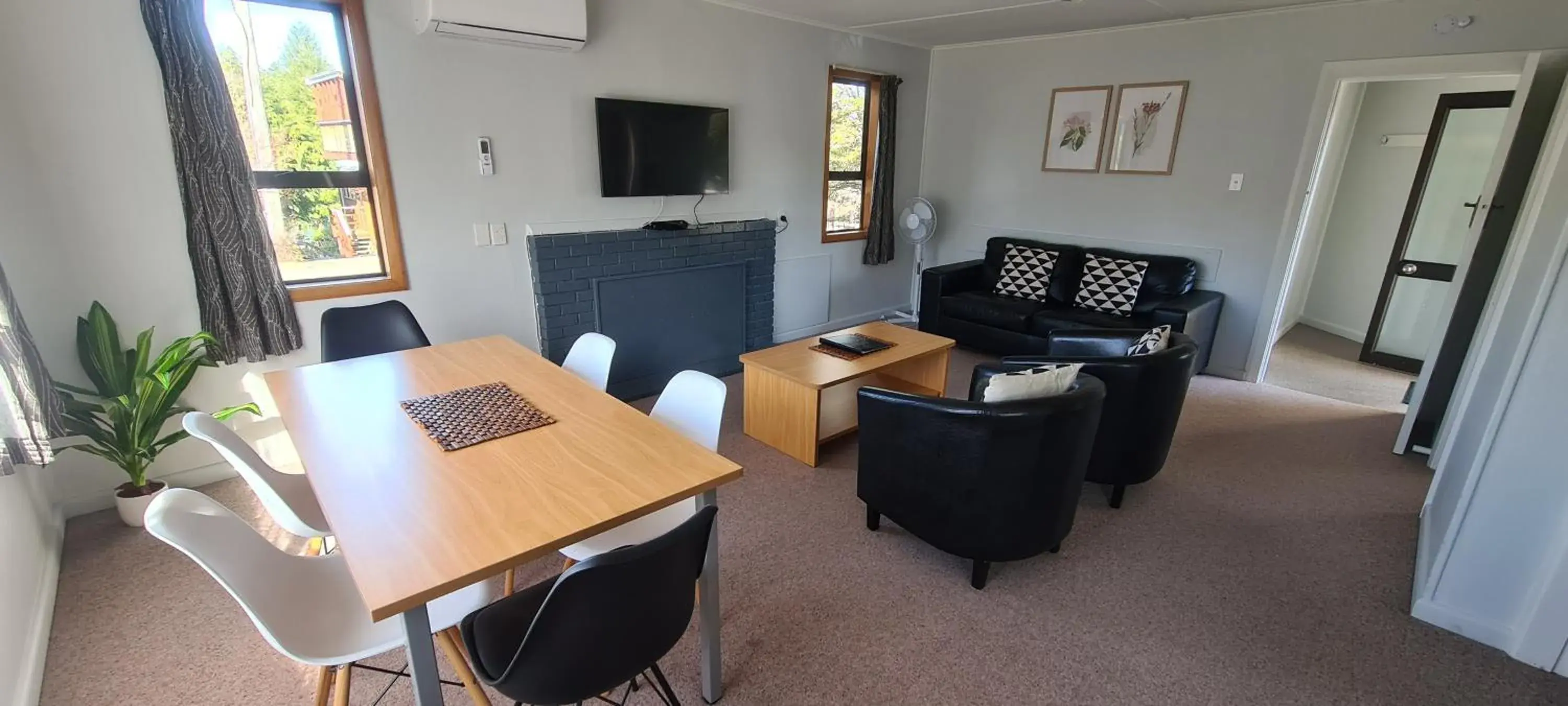 Three-Bedroom Family Apartment in Forest Peak Motel Three-Bedroom Family Apartment in Forest Peak Motel