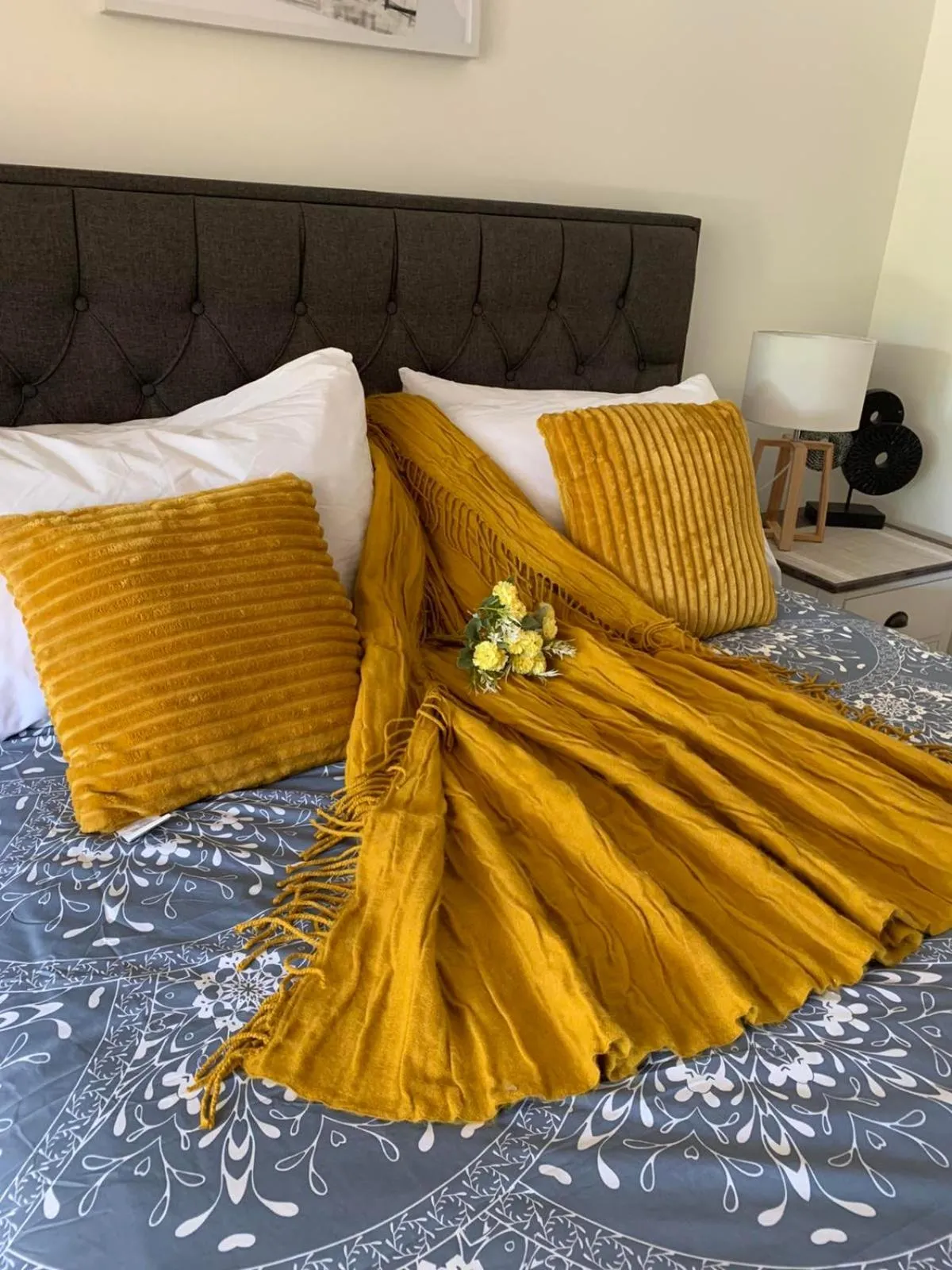 Bed in Oneroa Bay Villa Waiheke