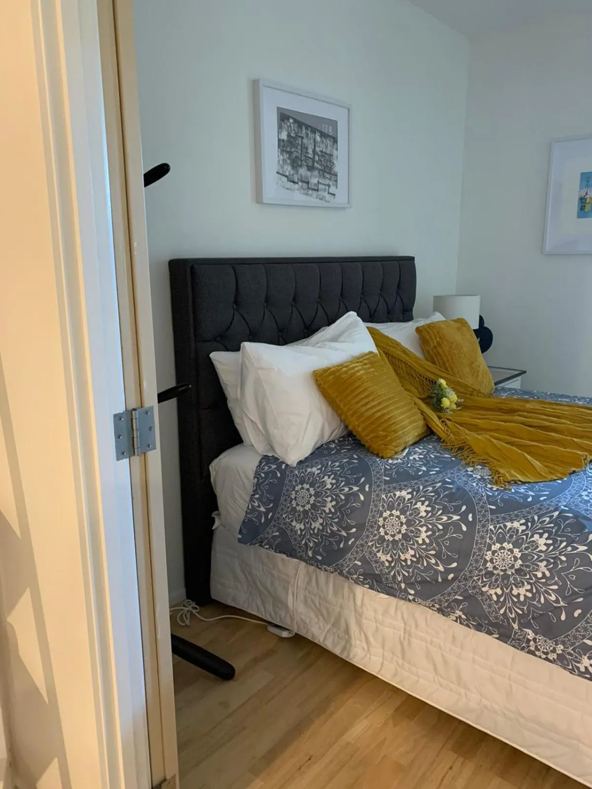 Bed in Oneroa Bay Villa Waiheke