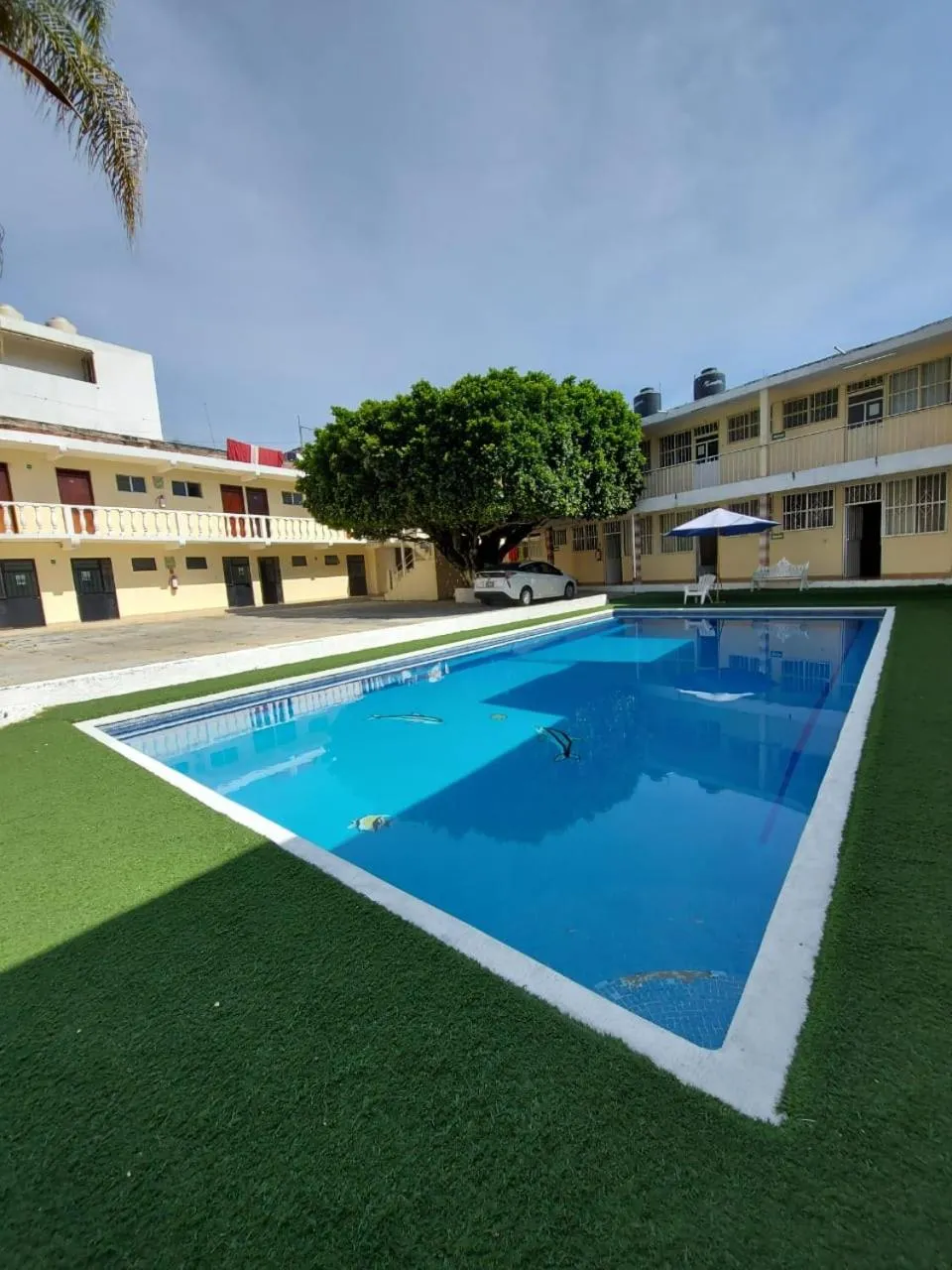 Property building in Hotel 20 De Julio