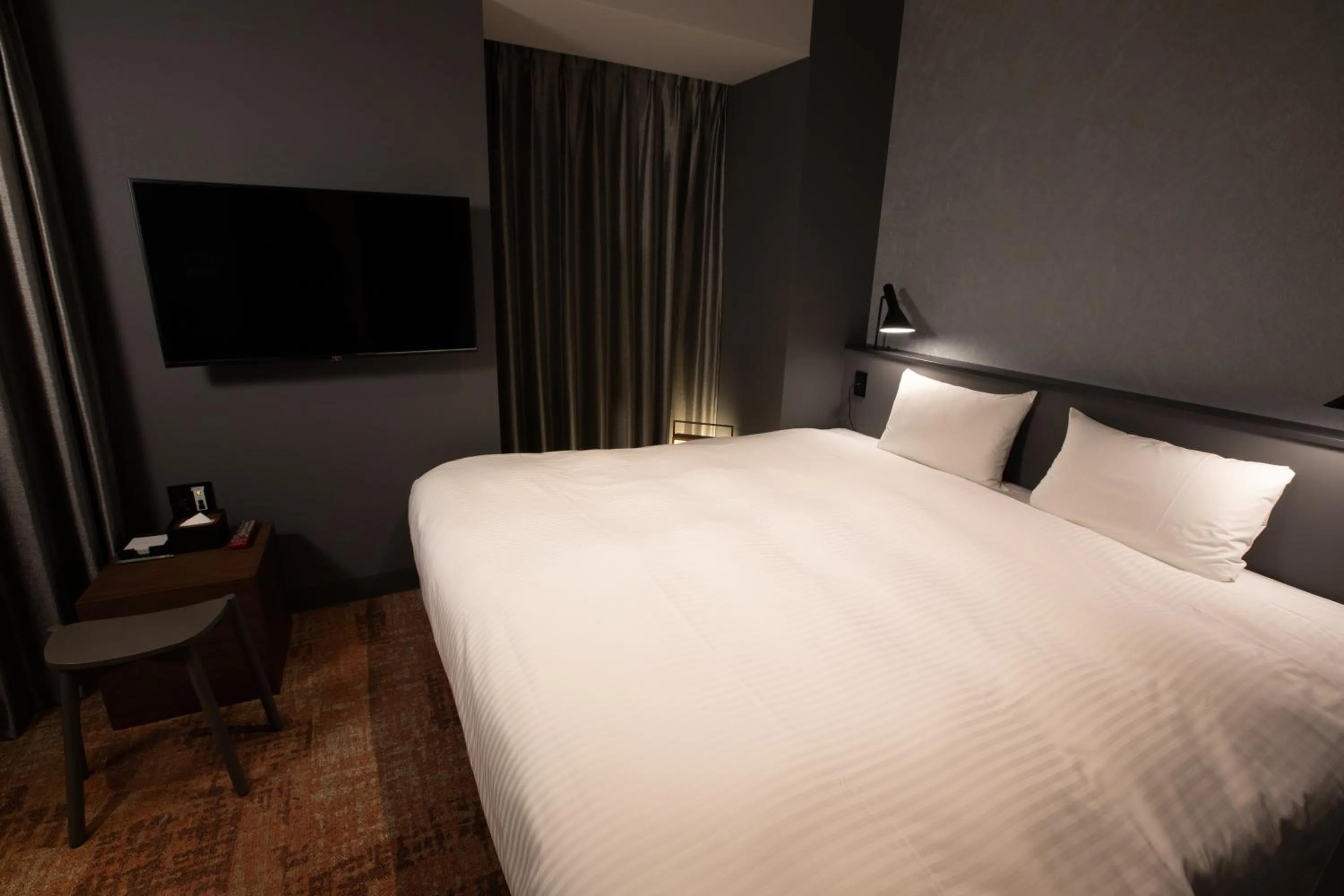 Bed in LOF HOTEL Shimbashi