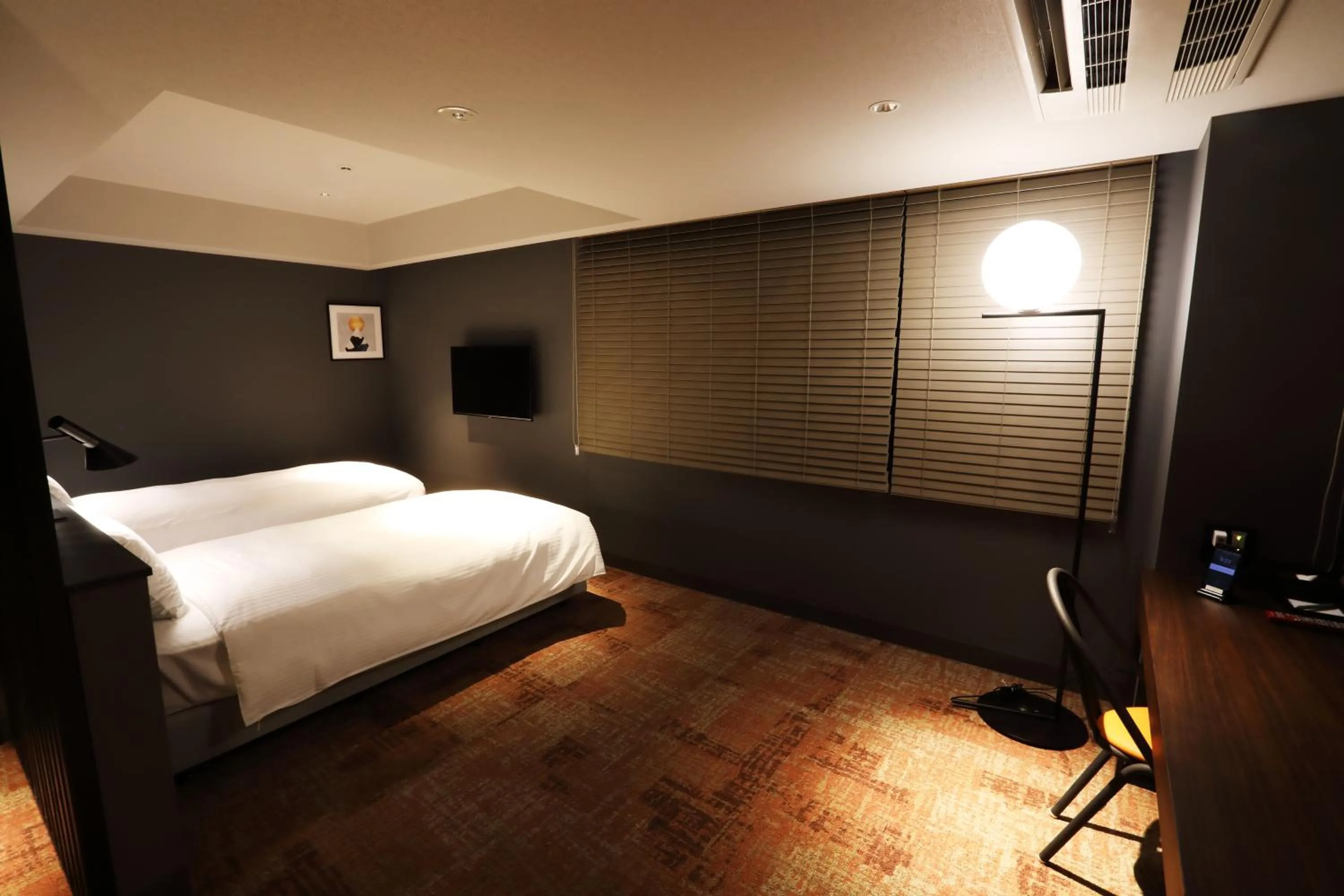 Bed in LOF HOTEL Shimbashi