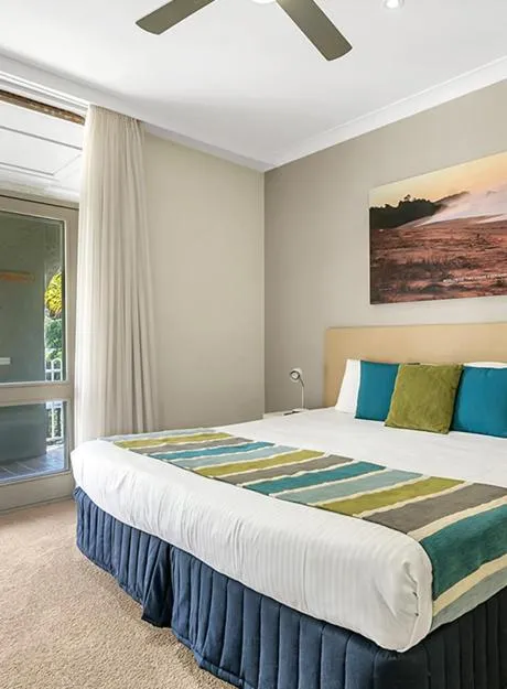 Photo of the whole room, Bed in Korora Bay Village Resort