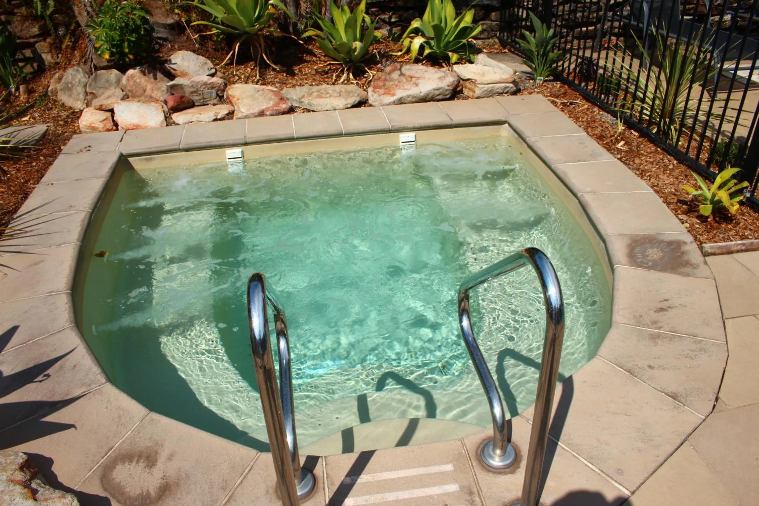 Swimming pool in Korora Bay Village Resort
