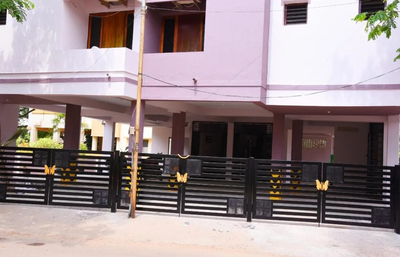 Property building in Aishwaryam Deshna Service Apartment Ambattur Chennai