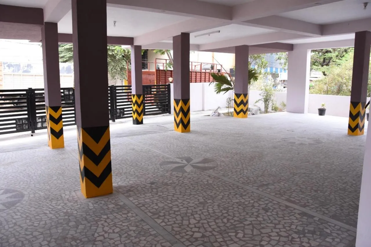 Property building in Aishwaryam Deshna Service Apartment Ambattur Chennai
