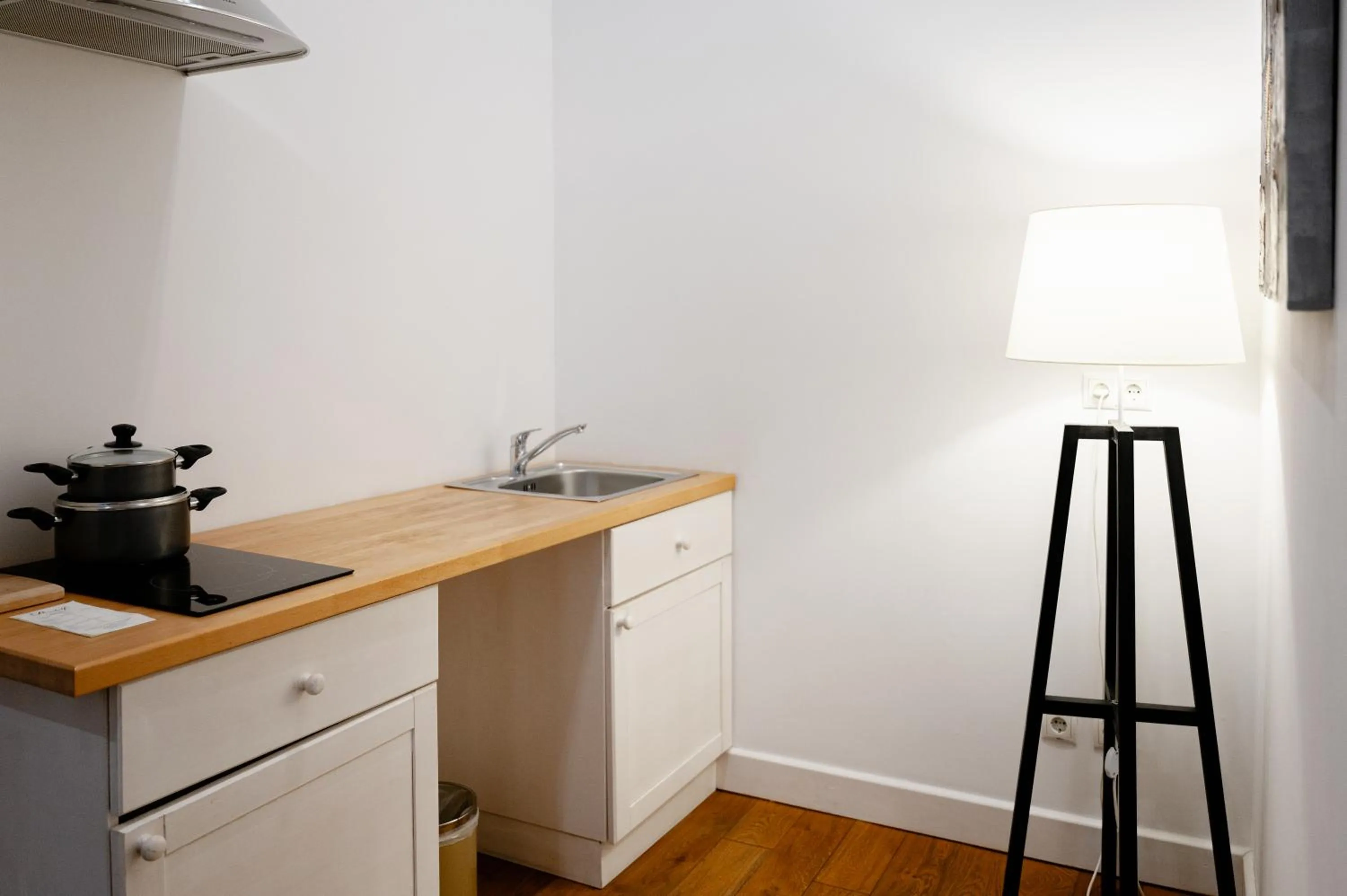 Kitchen or kitchenette in Rudolfo Hotel