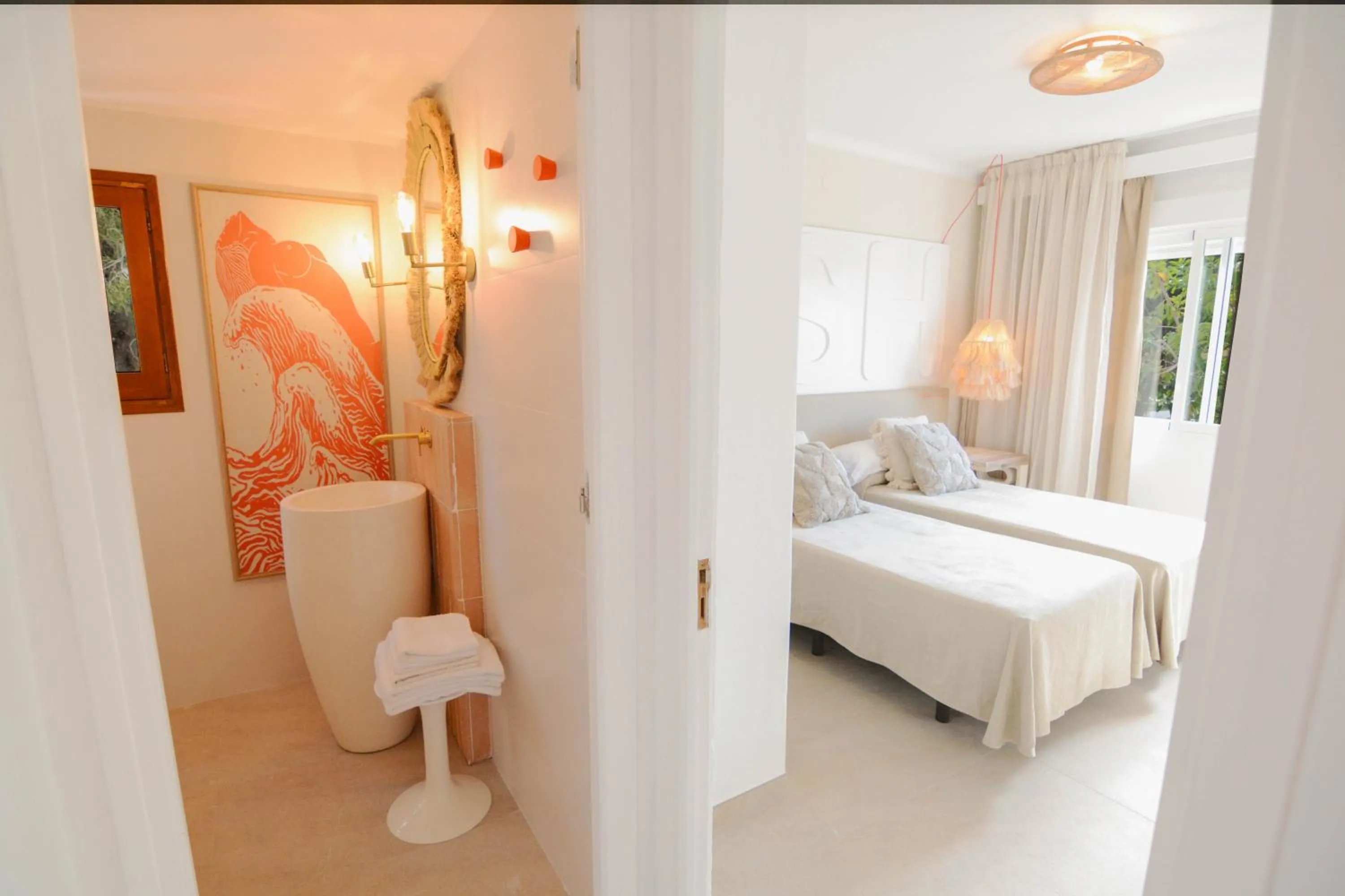 Bed in Secret Oasis Ibiza-Only Adults