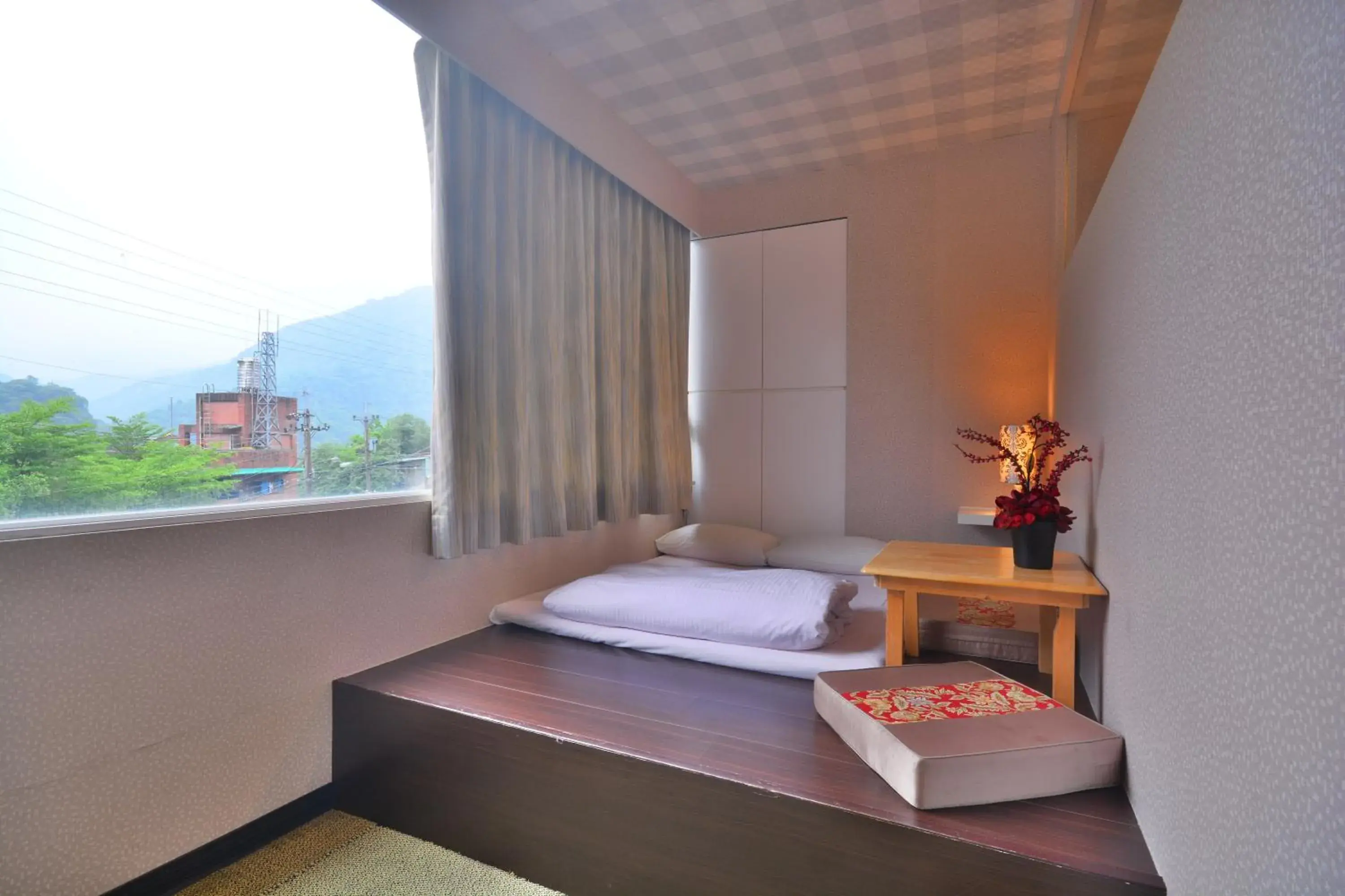 Bed in Courier Station Bed in Courier Station