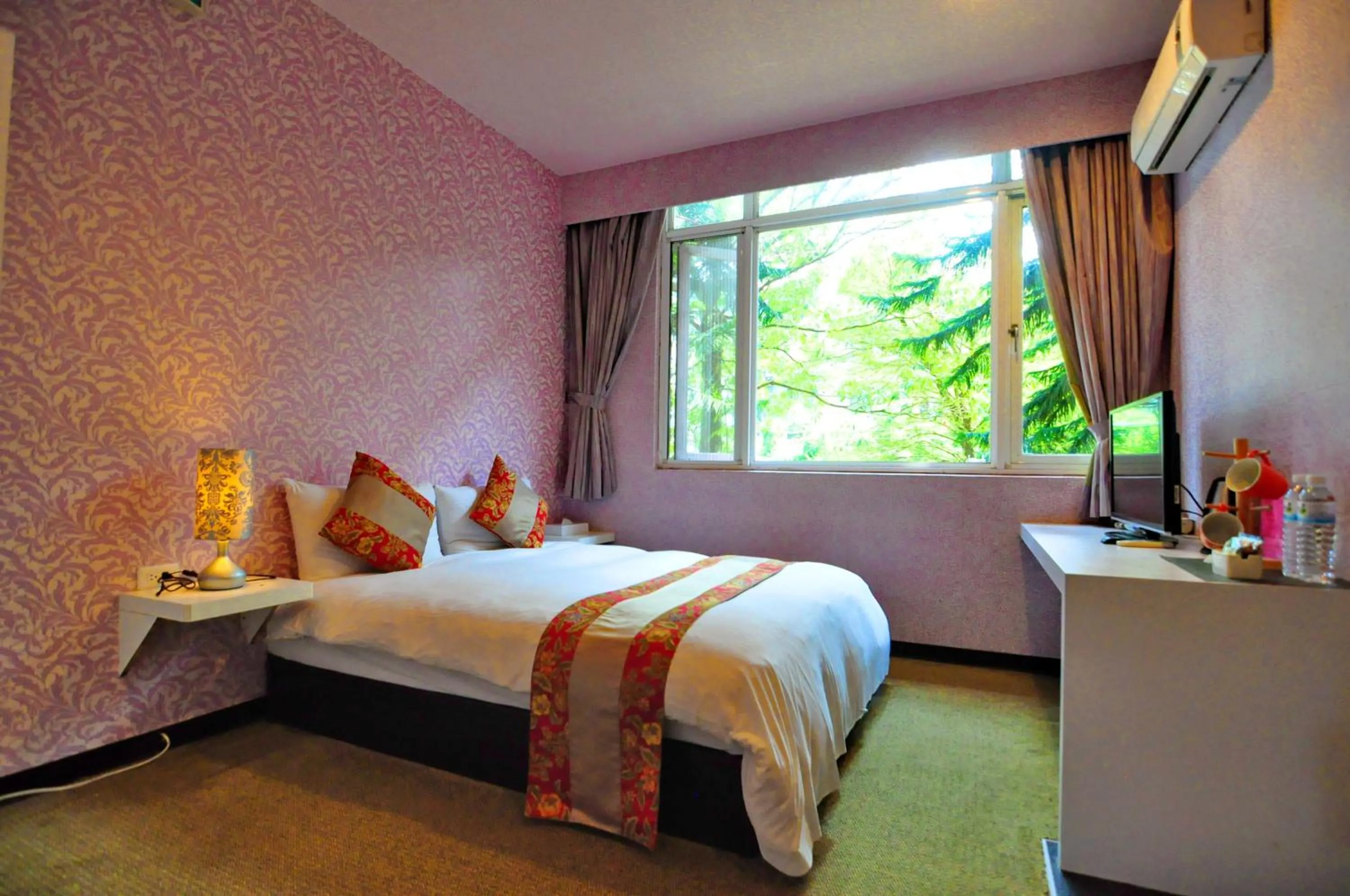 Bedroom, Bed in Courier Station