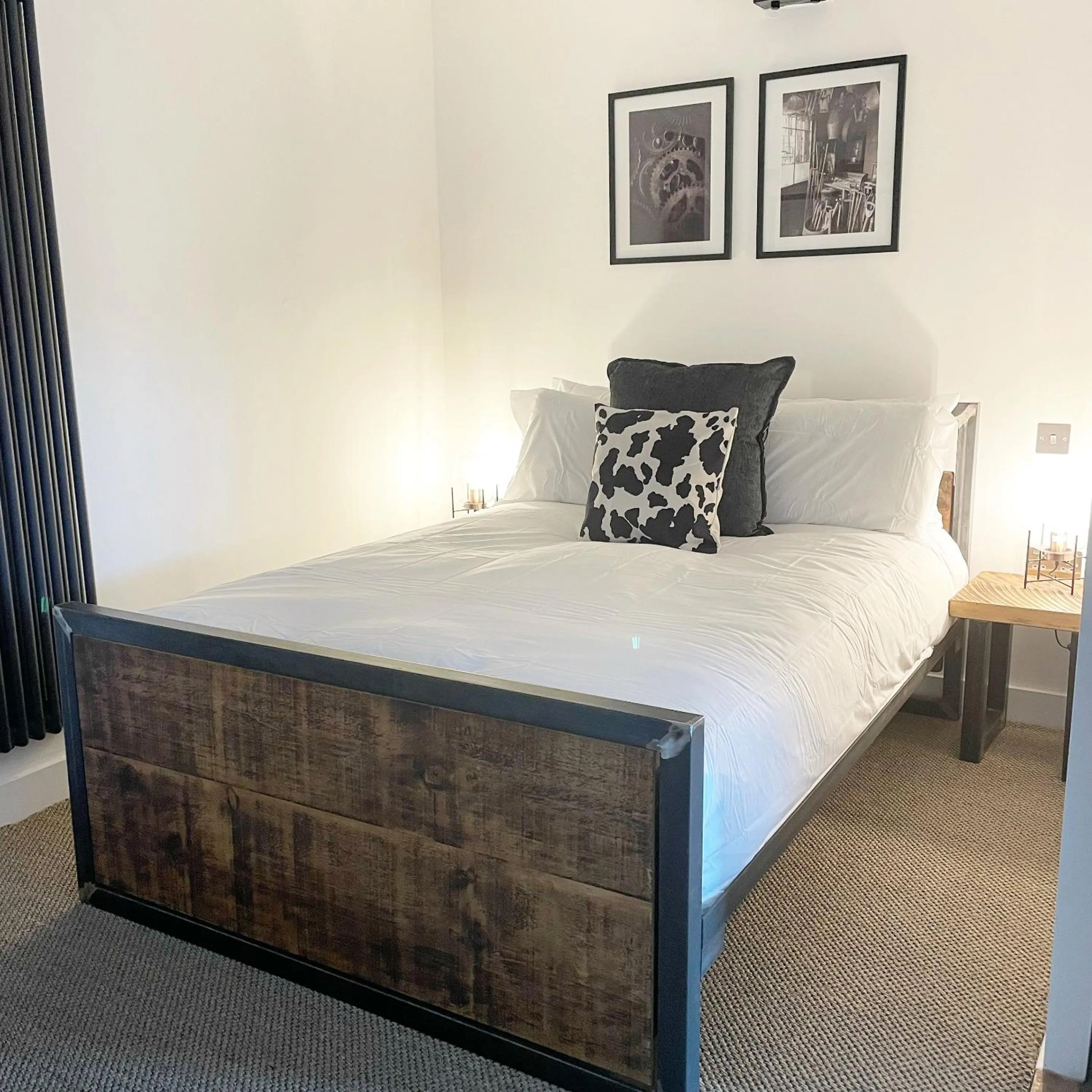 Bedroom, Bed in Booking Urban at Halstead