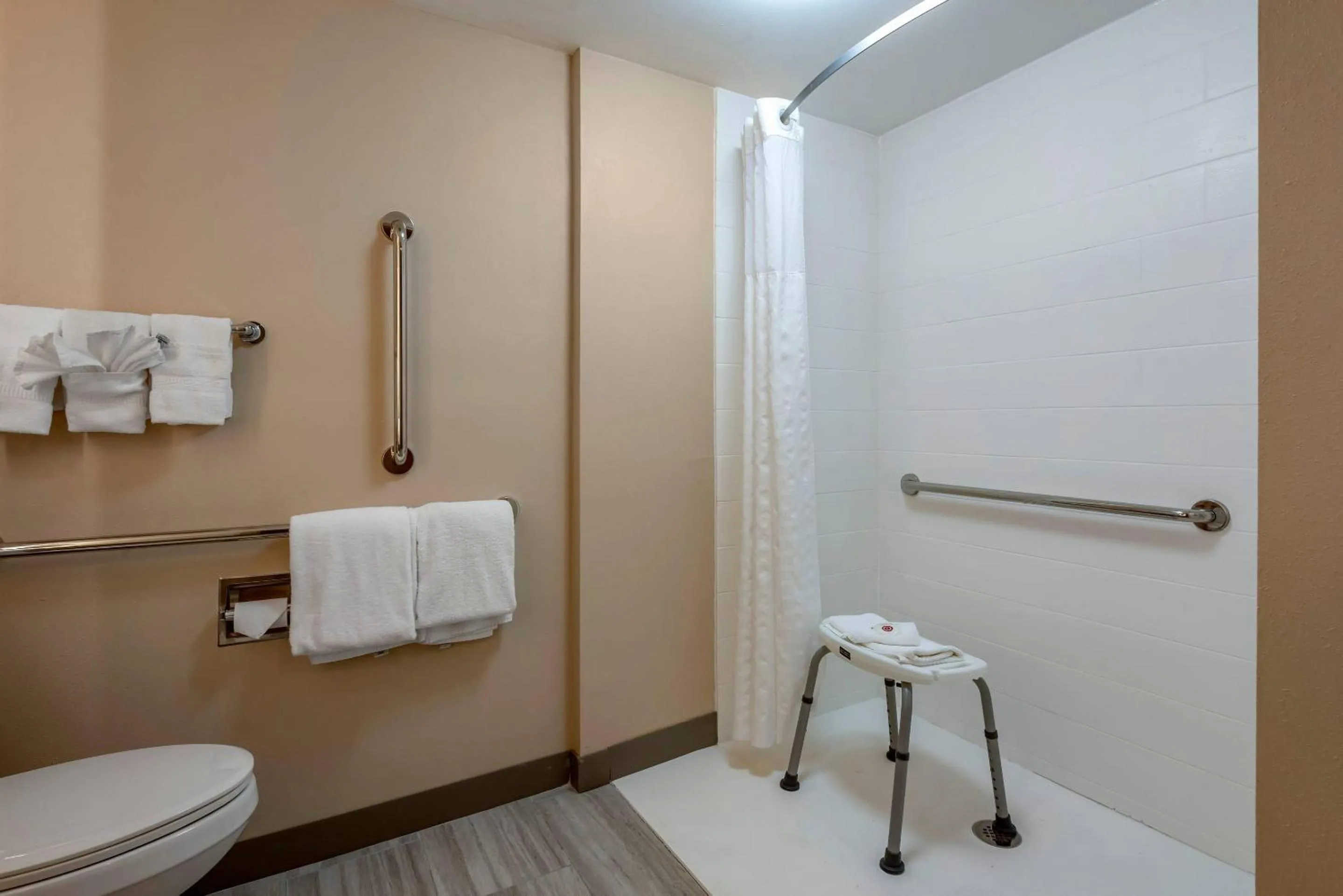 Bedroom in Comfort Inn Horsham - Philadelphia