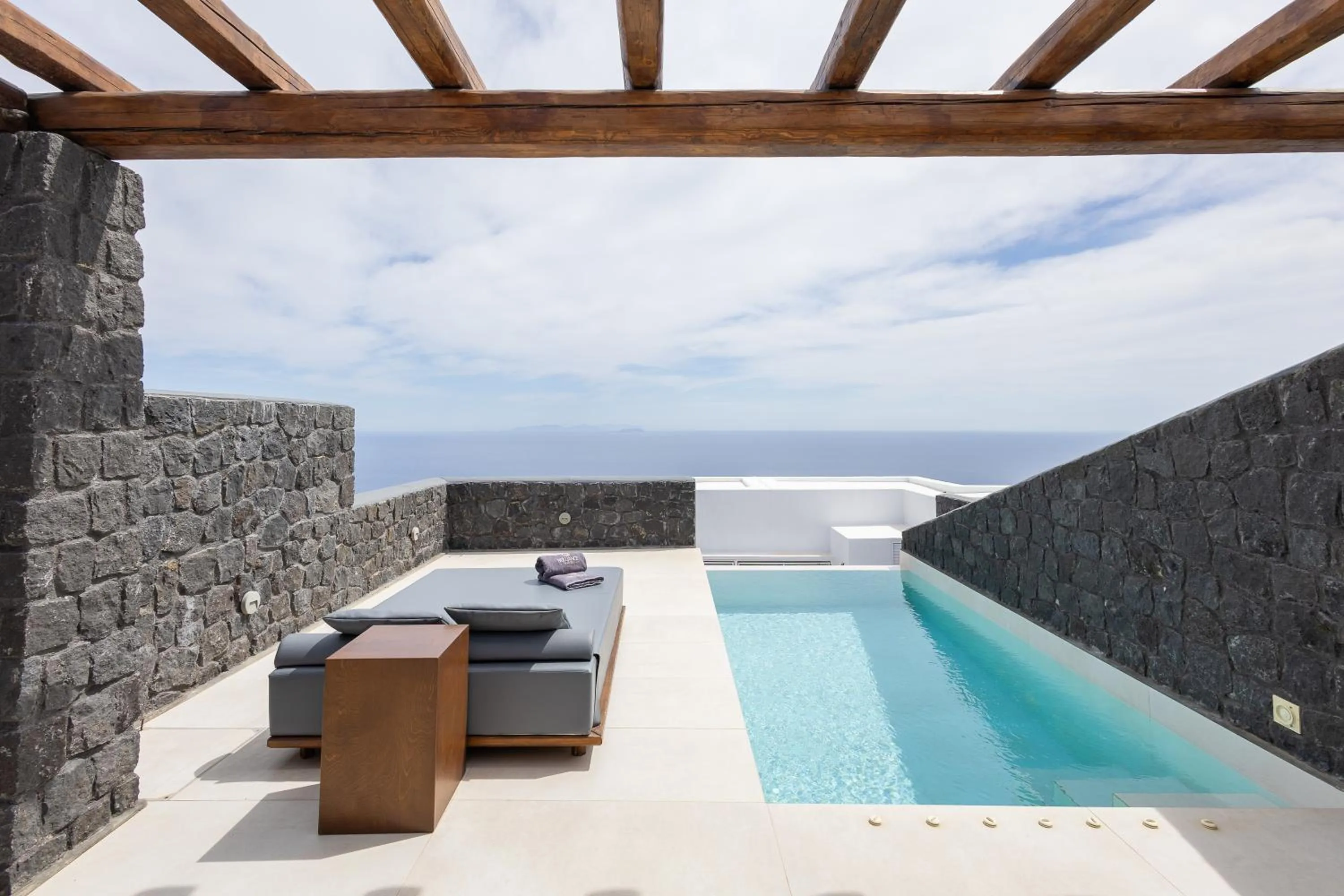 Natural landscape in Brilliance Suites