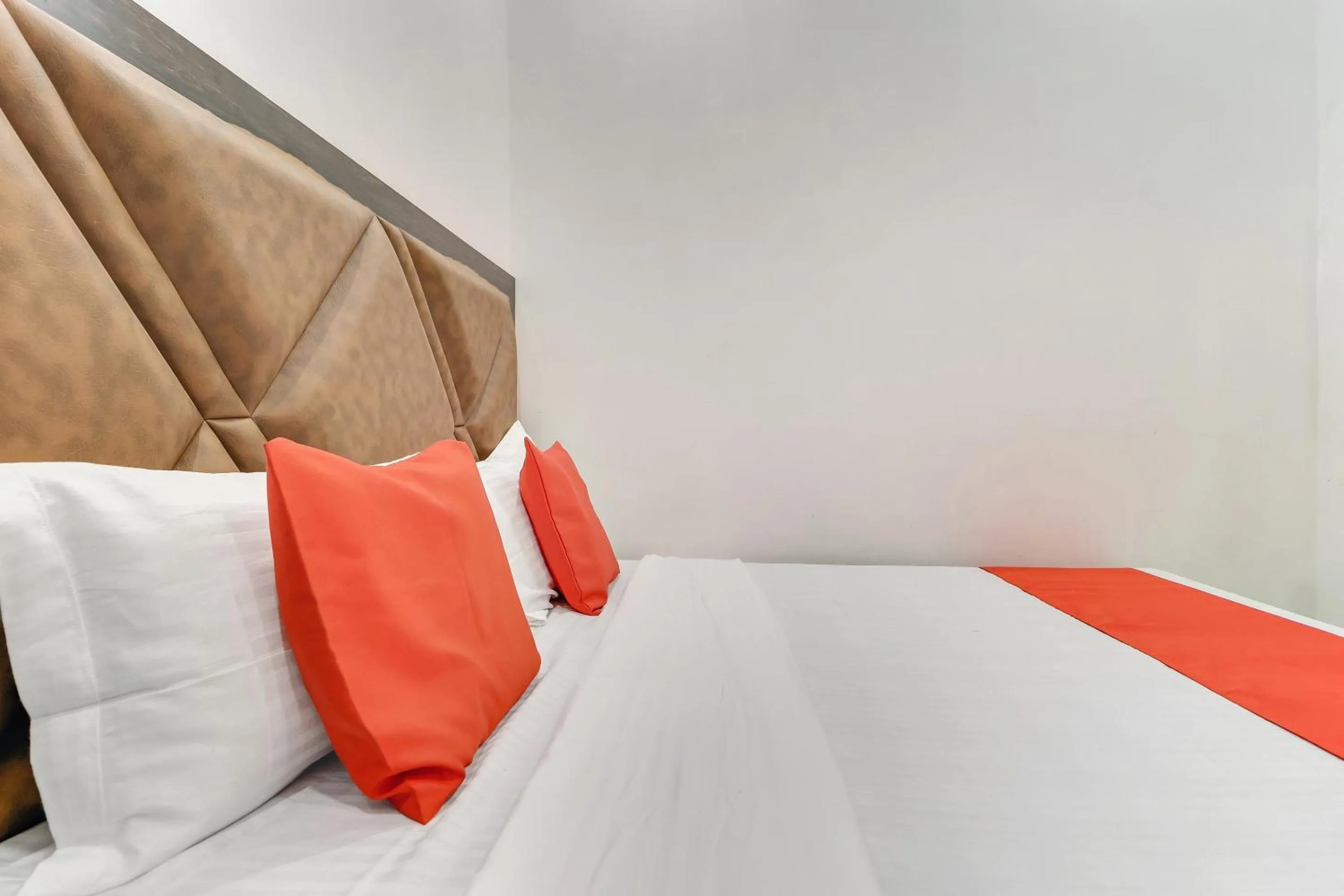 Bedroom, Bed in Hotel O Sun View