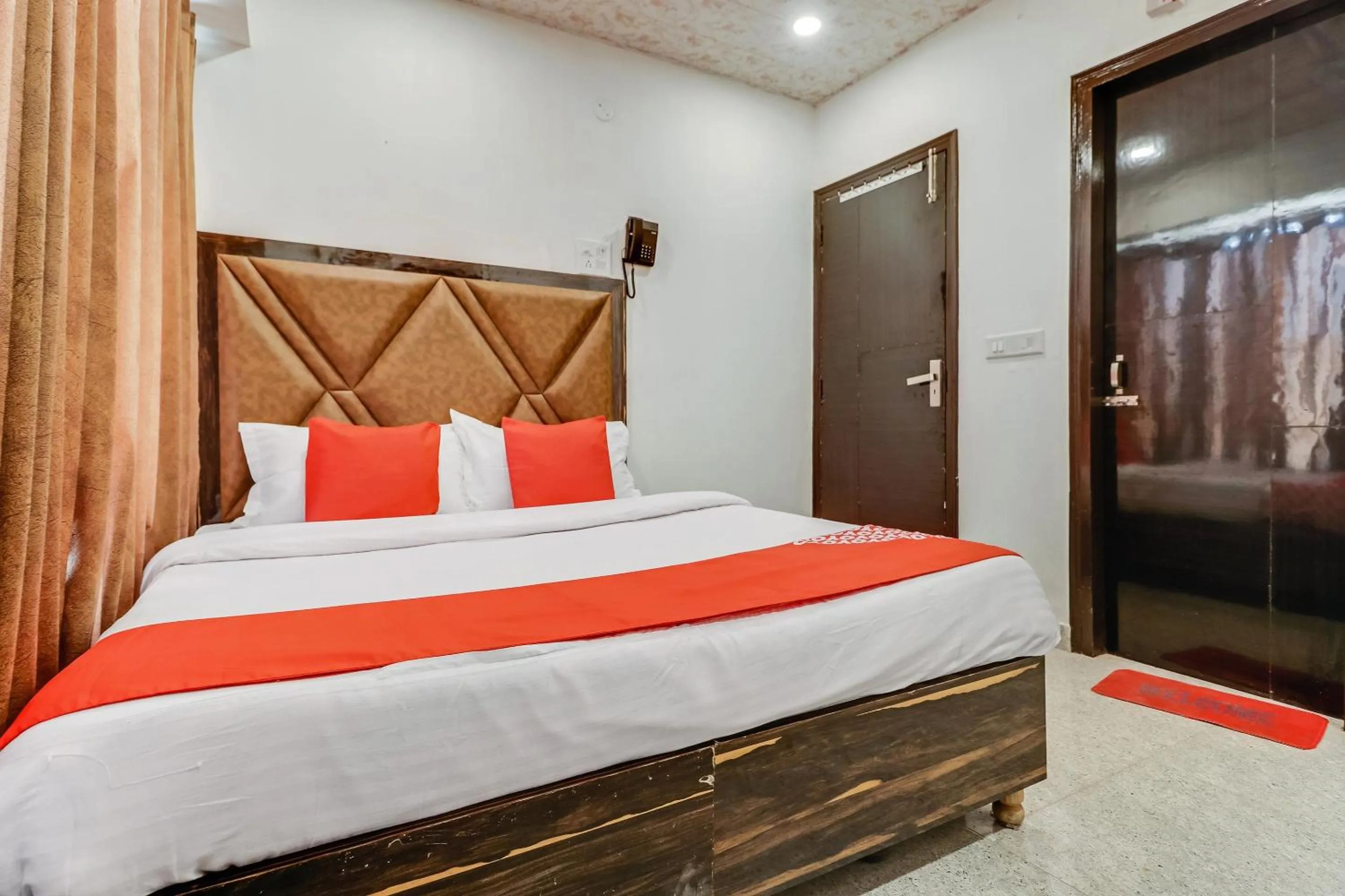 Bedroom, Bed in Hotel O Sun View