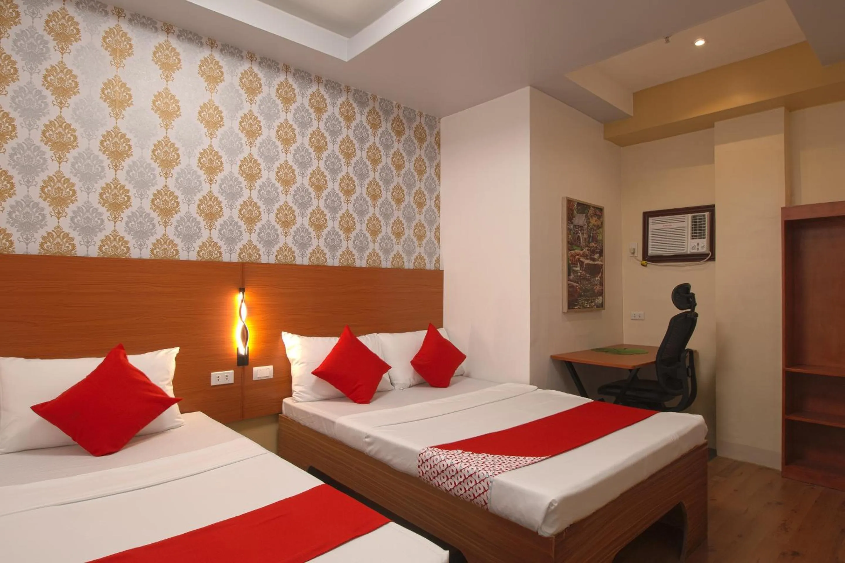 Bedroom, Bed in OYO 685 K Fortune Apartelle