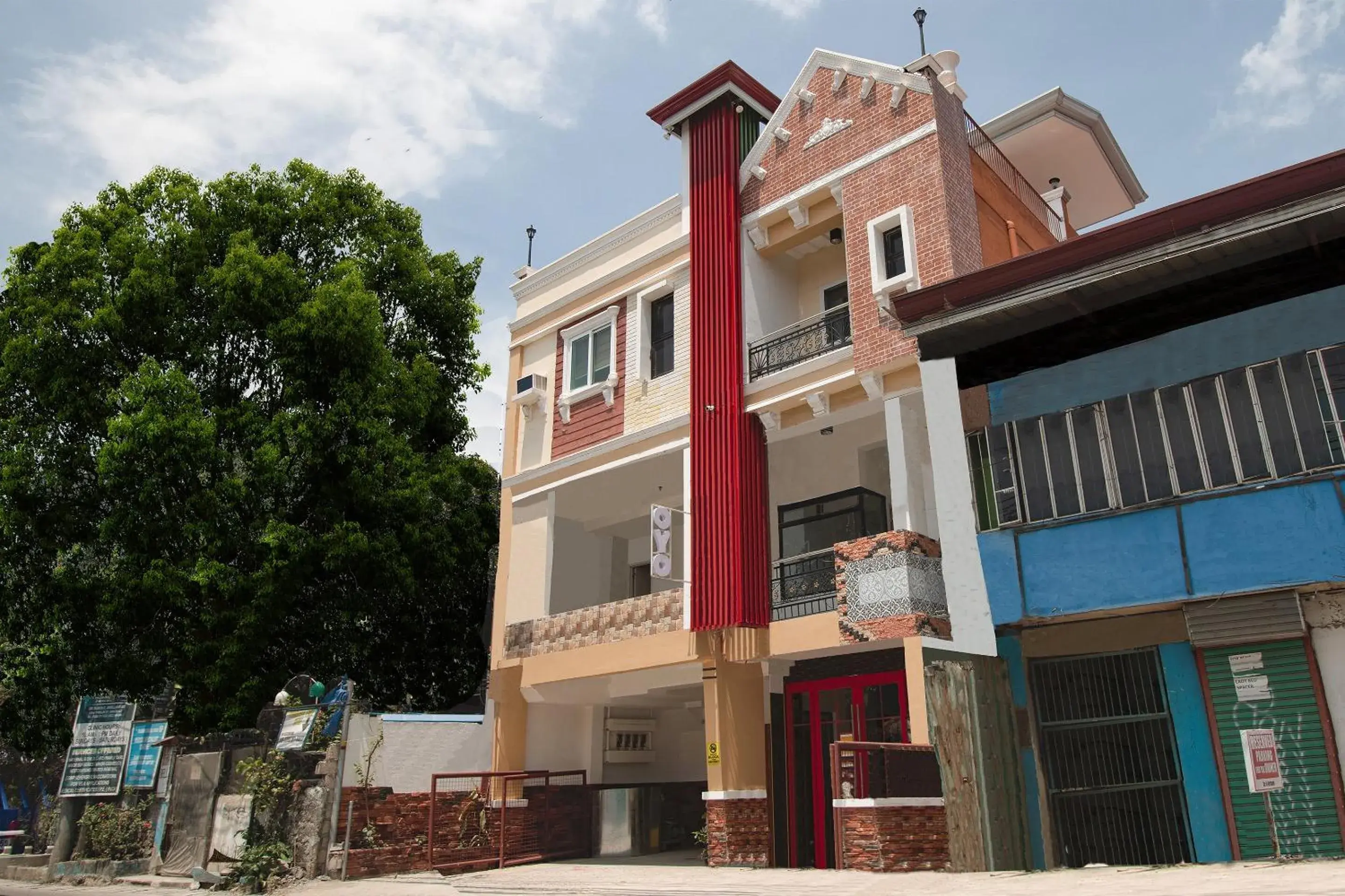 Facade/entrance in OYO 685 K Fortune Apartelle Facade/entrance in OYO 685 K Fortune Apartelle