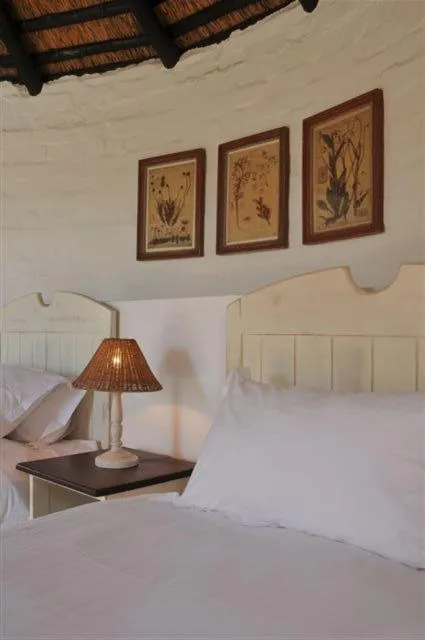 Bedroom, Bed in De Hoop Collection - Campsite Rondawels