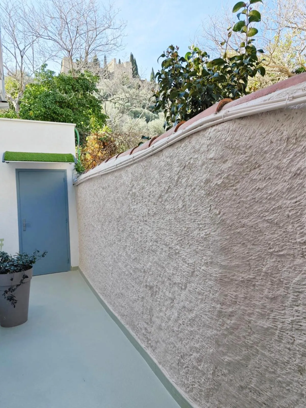 Garden view in HOTEL DES CALANQUES