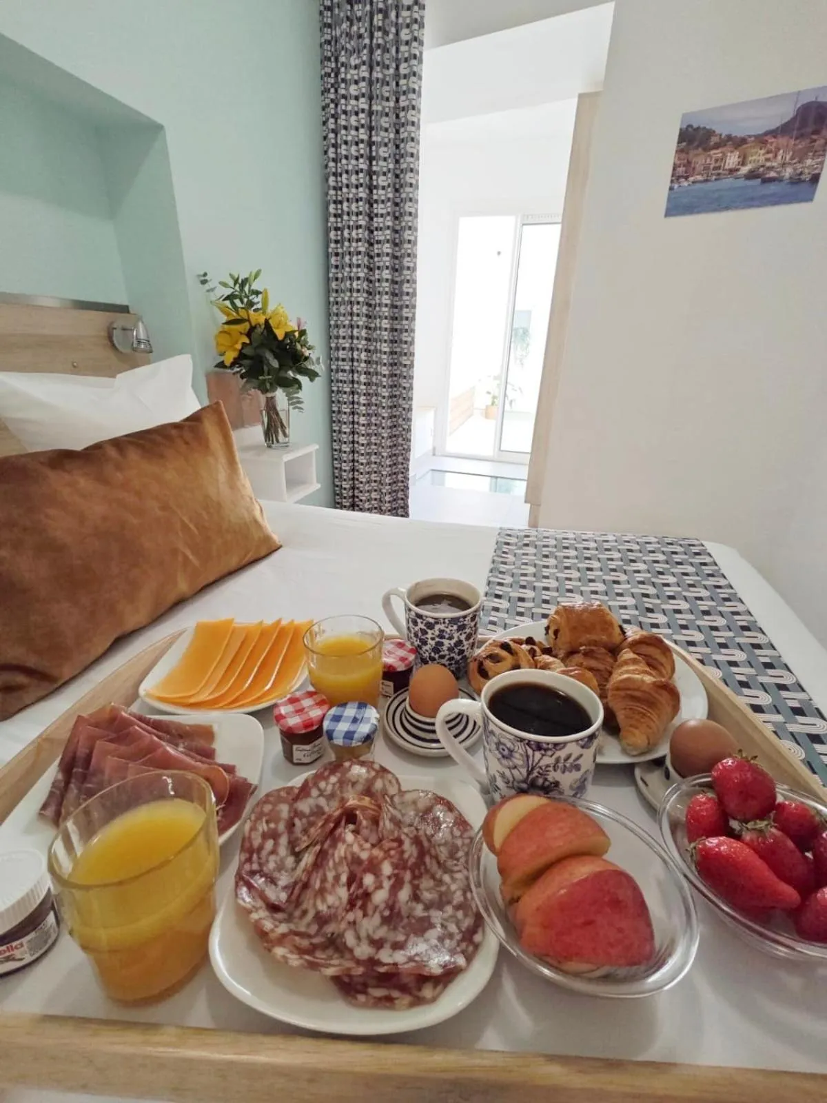 Breakfast in HOTEL DES CALANQUES