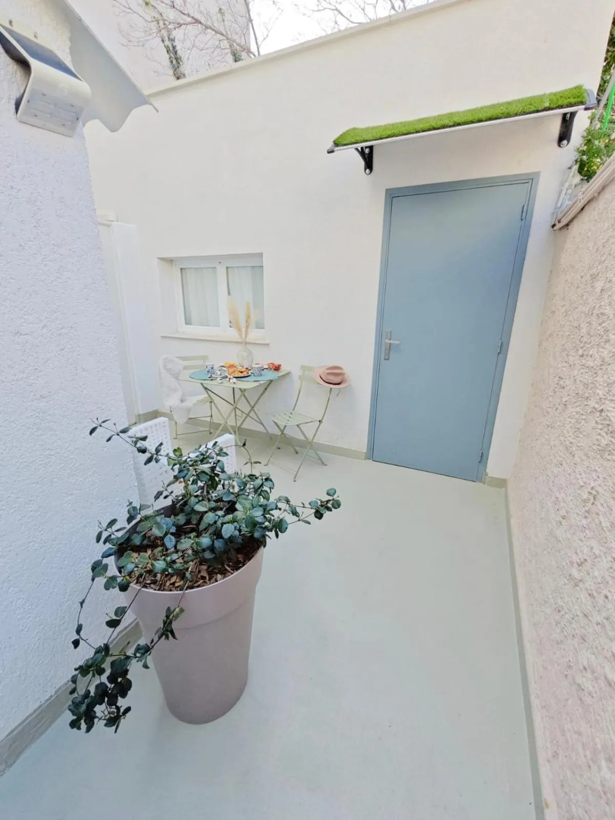 Patio in HOTEL DES CALANQUES