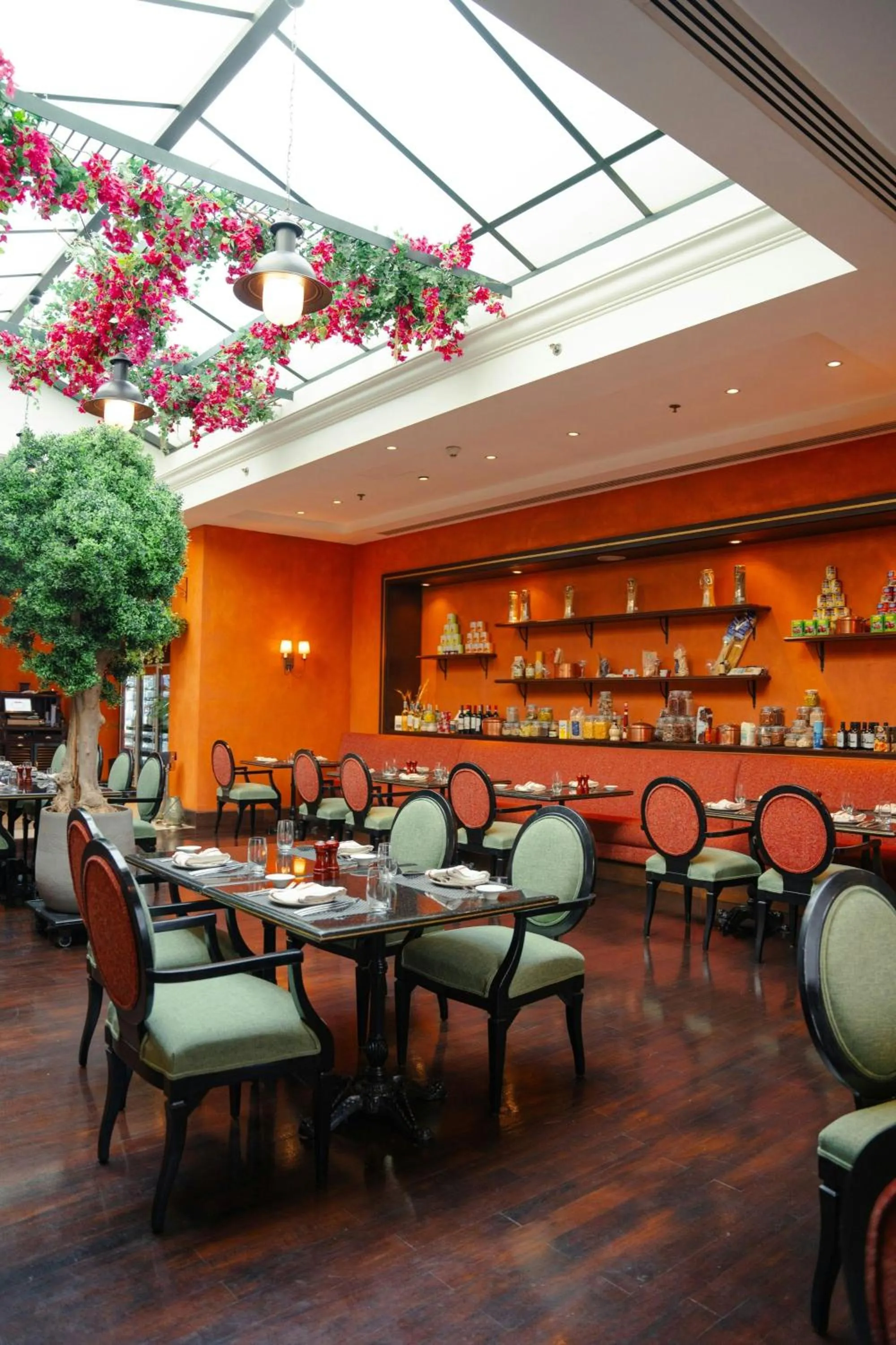 Restaurant/places to eat in Sheraton Amman Al Nabil Hotel