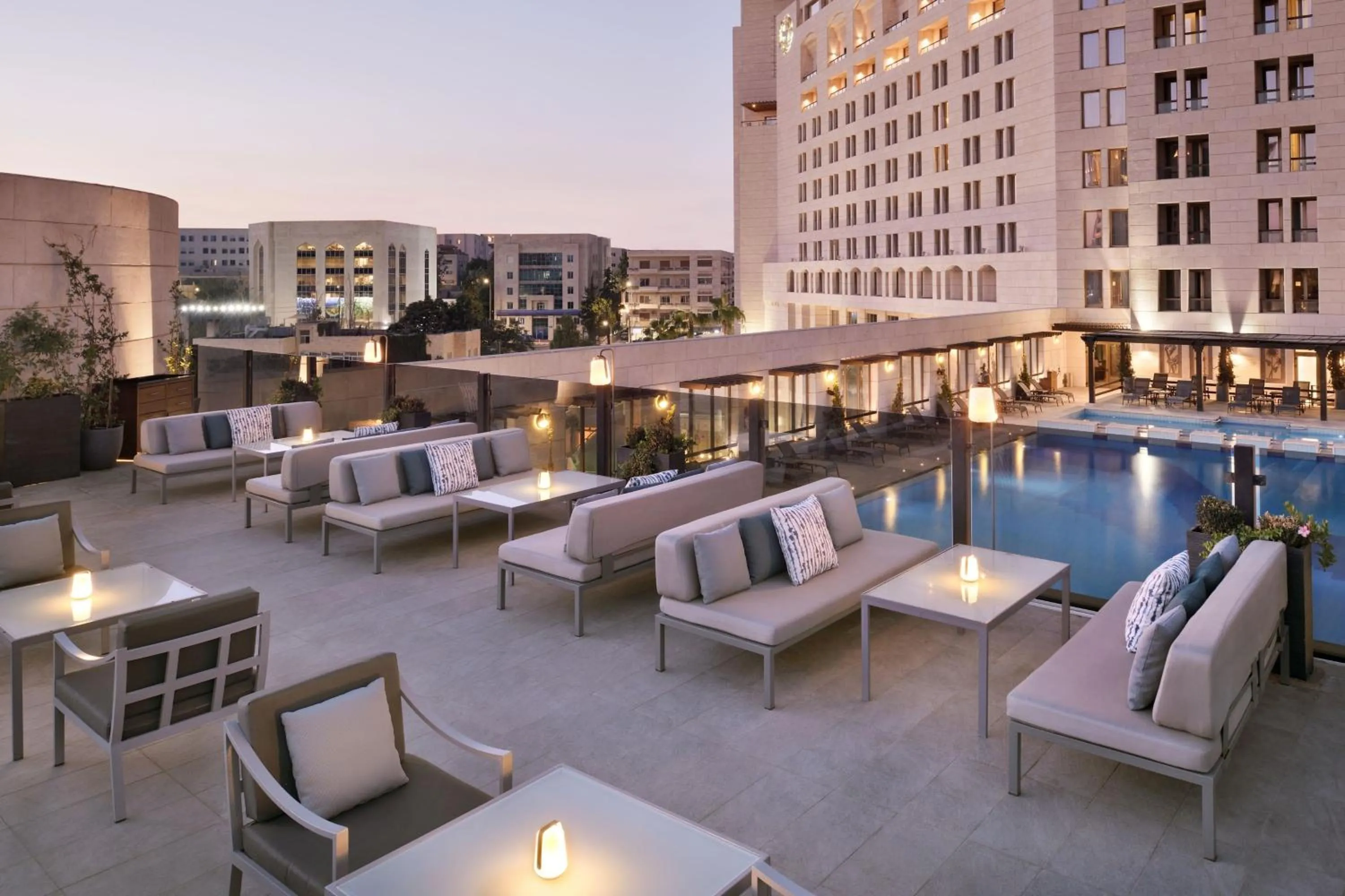 Restaurant/places to eat in Sheraton Amman Al Nabil Hotel