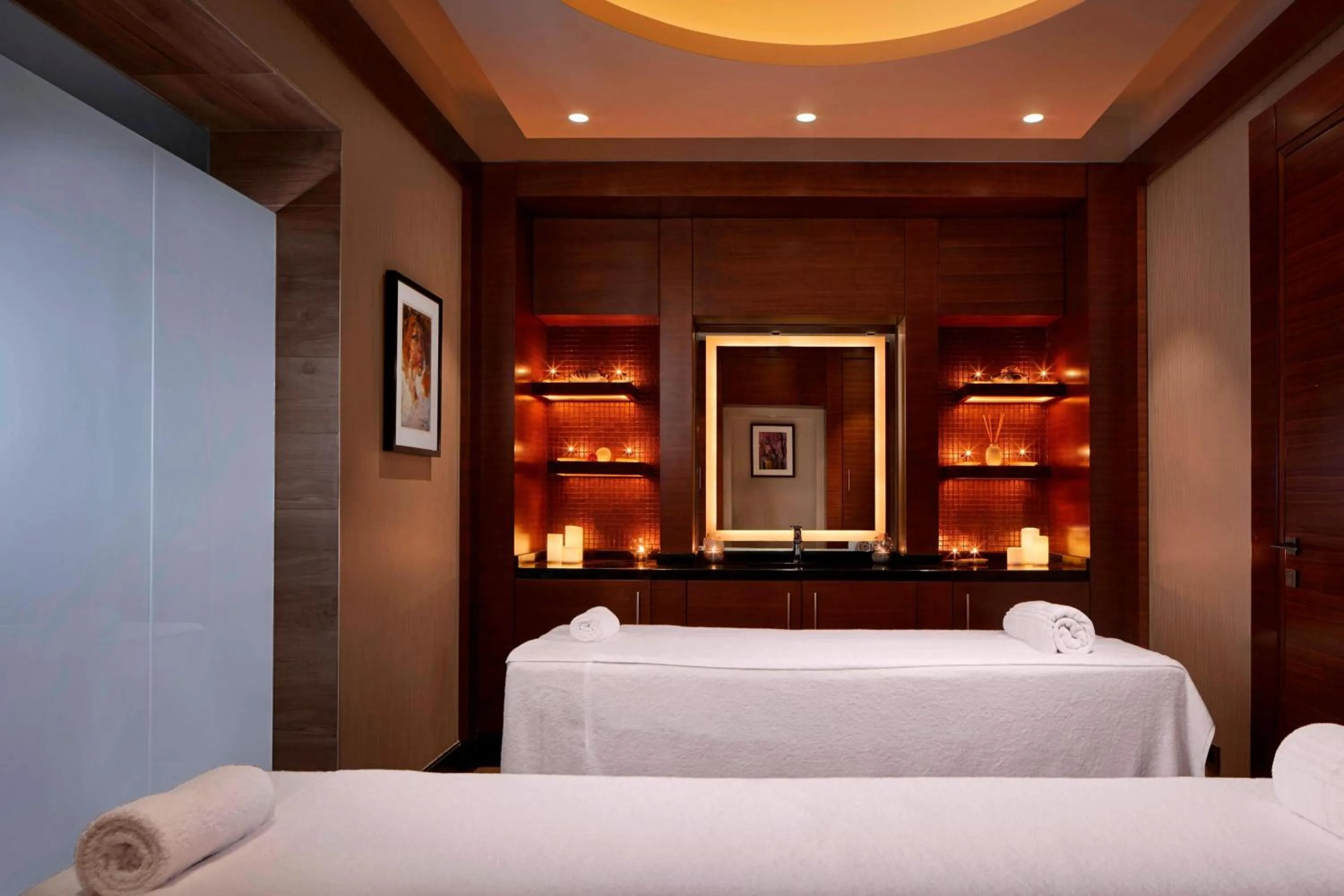 Spa and wellness centre/facilities, Bed in Sheraton Amman Al Nabil Hotel