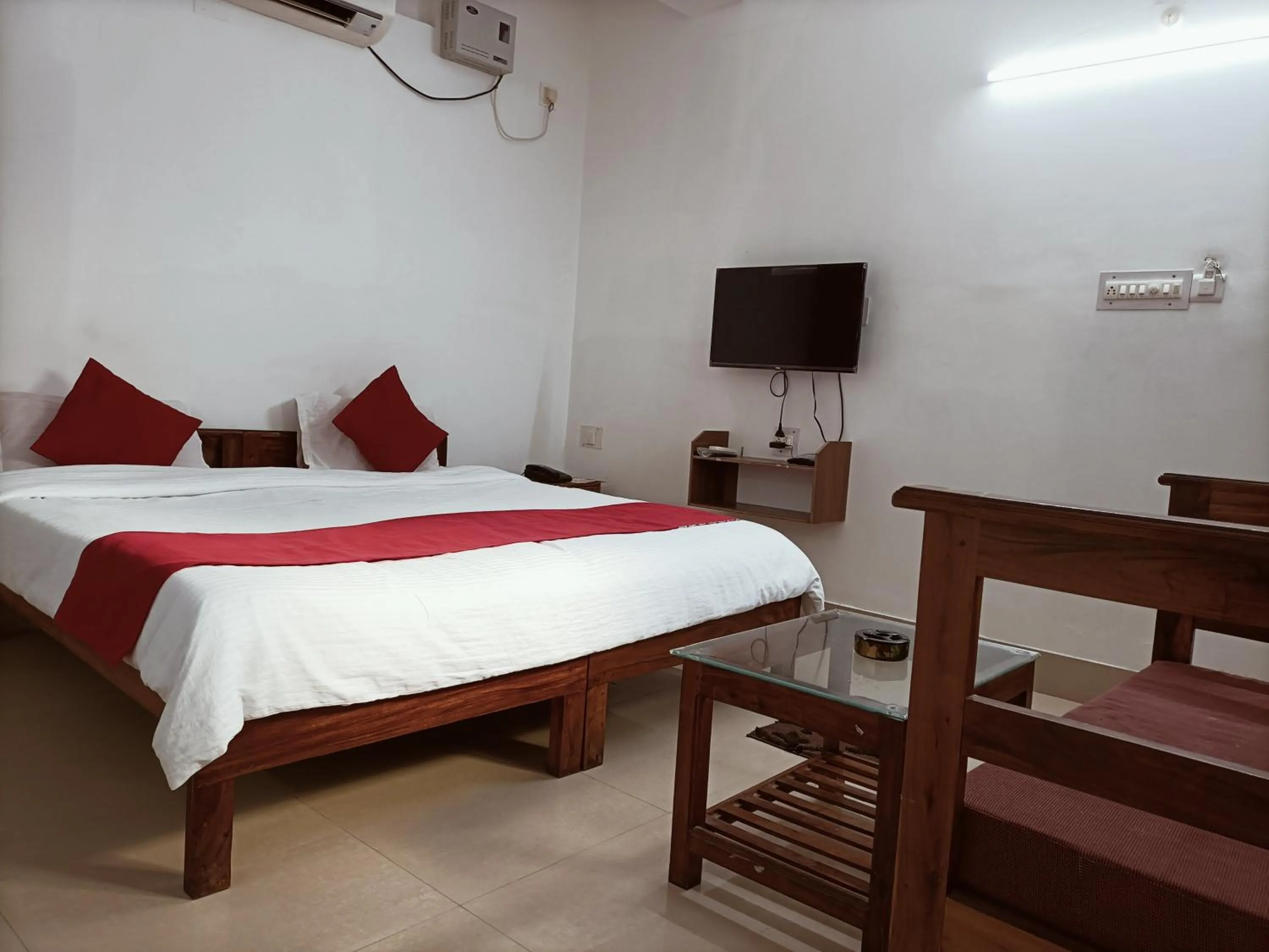 Bed in Laxmi Narayan Residency