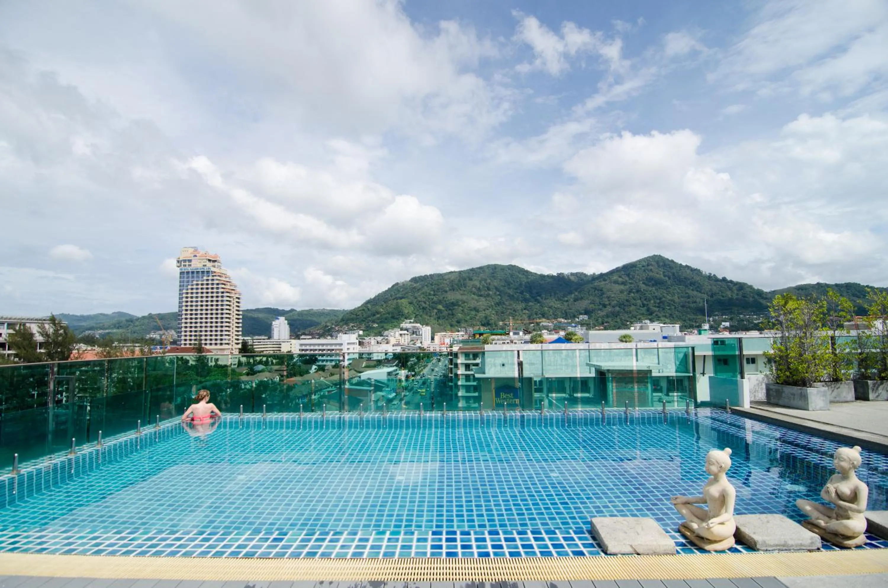 Swimming pool in Mirage Express Patong Phuket Hotel