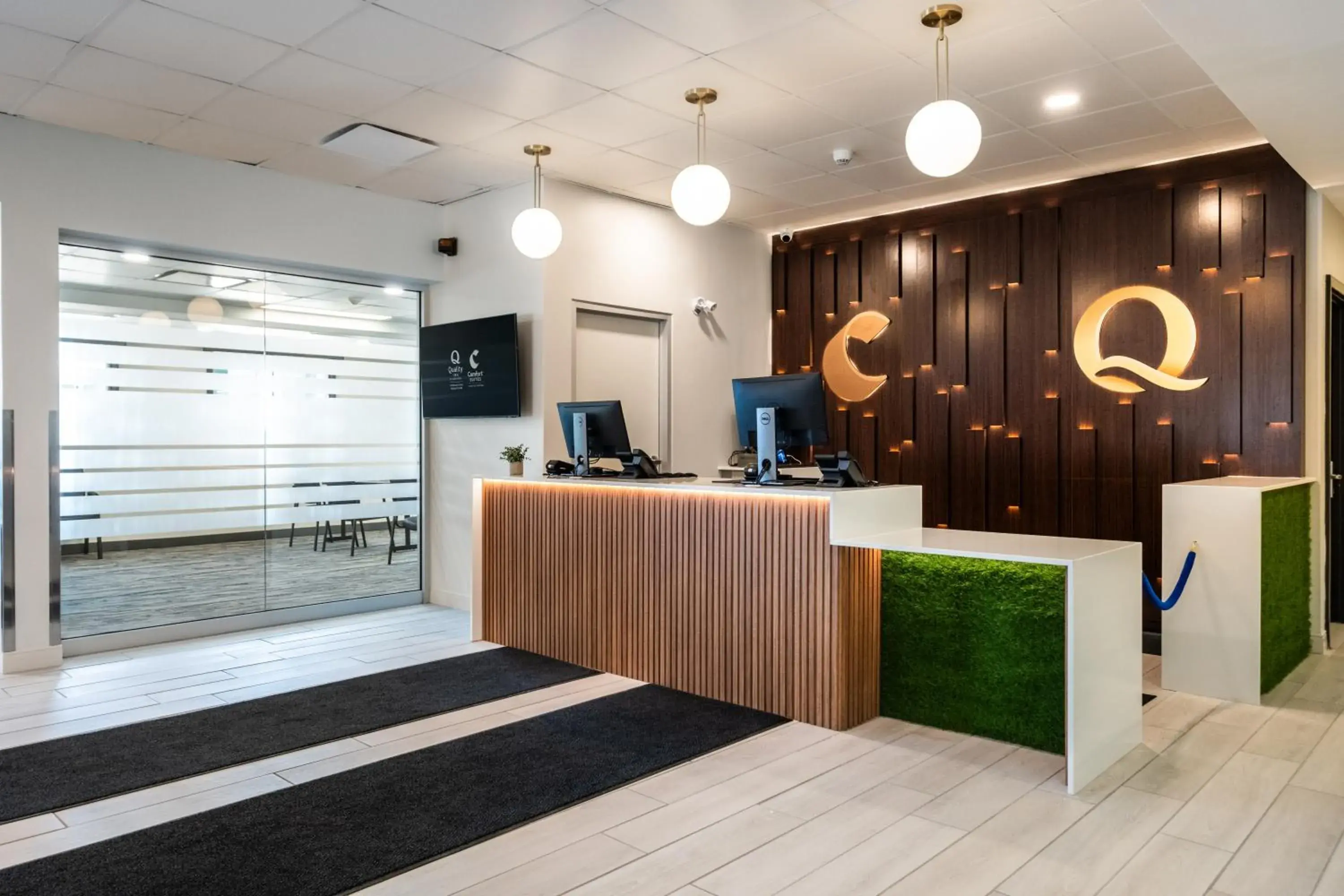 Lobby or reception in Quality Inn & Conference Centre Kingston Central Lobby or reception in Quality Inn & Conference Centre Kingston Central