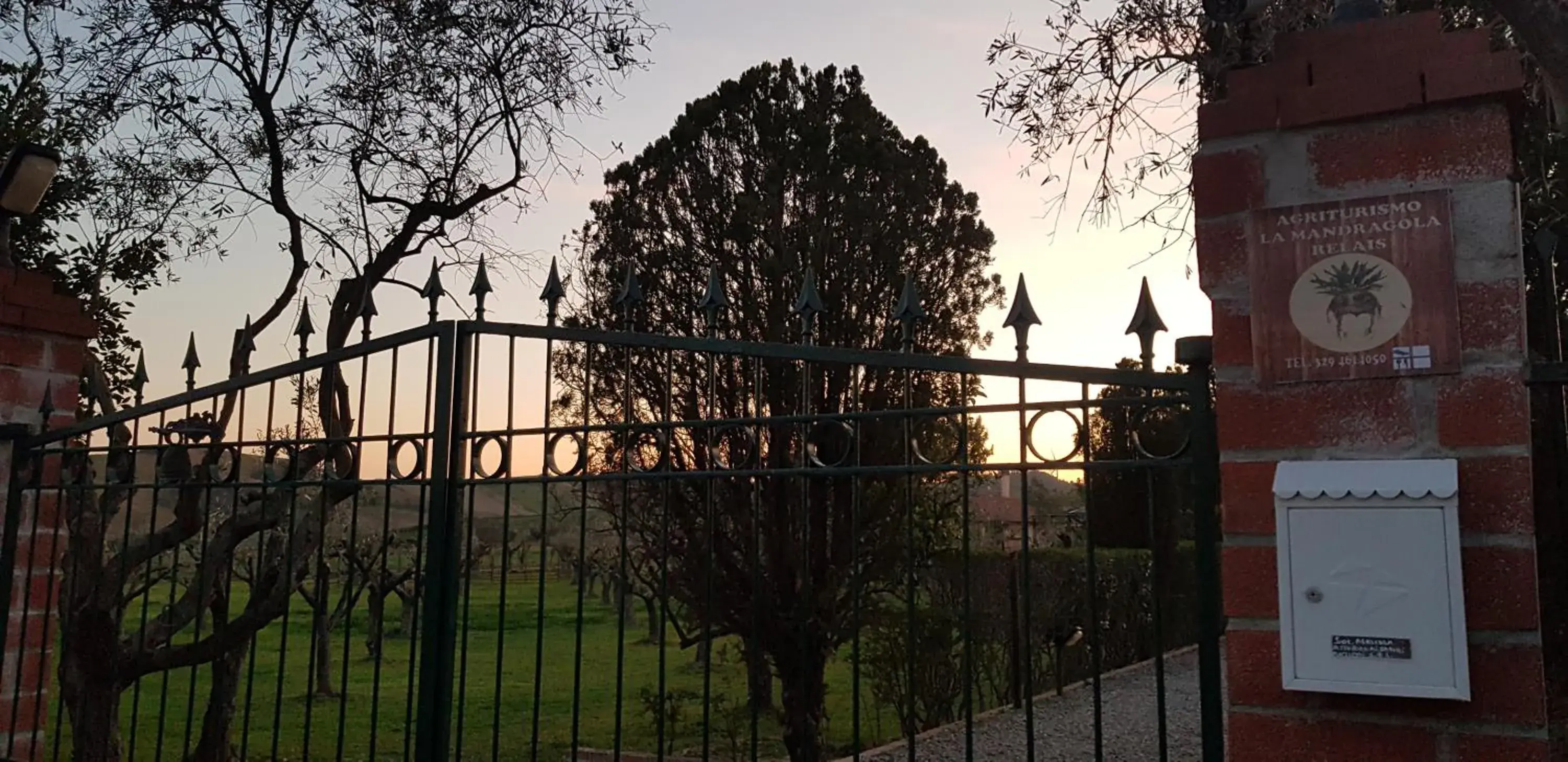 Agriturismo La Mandragola Relais Agriturismo La Mandragola Relais