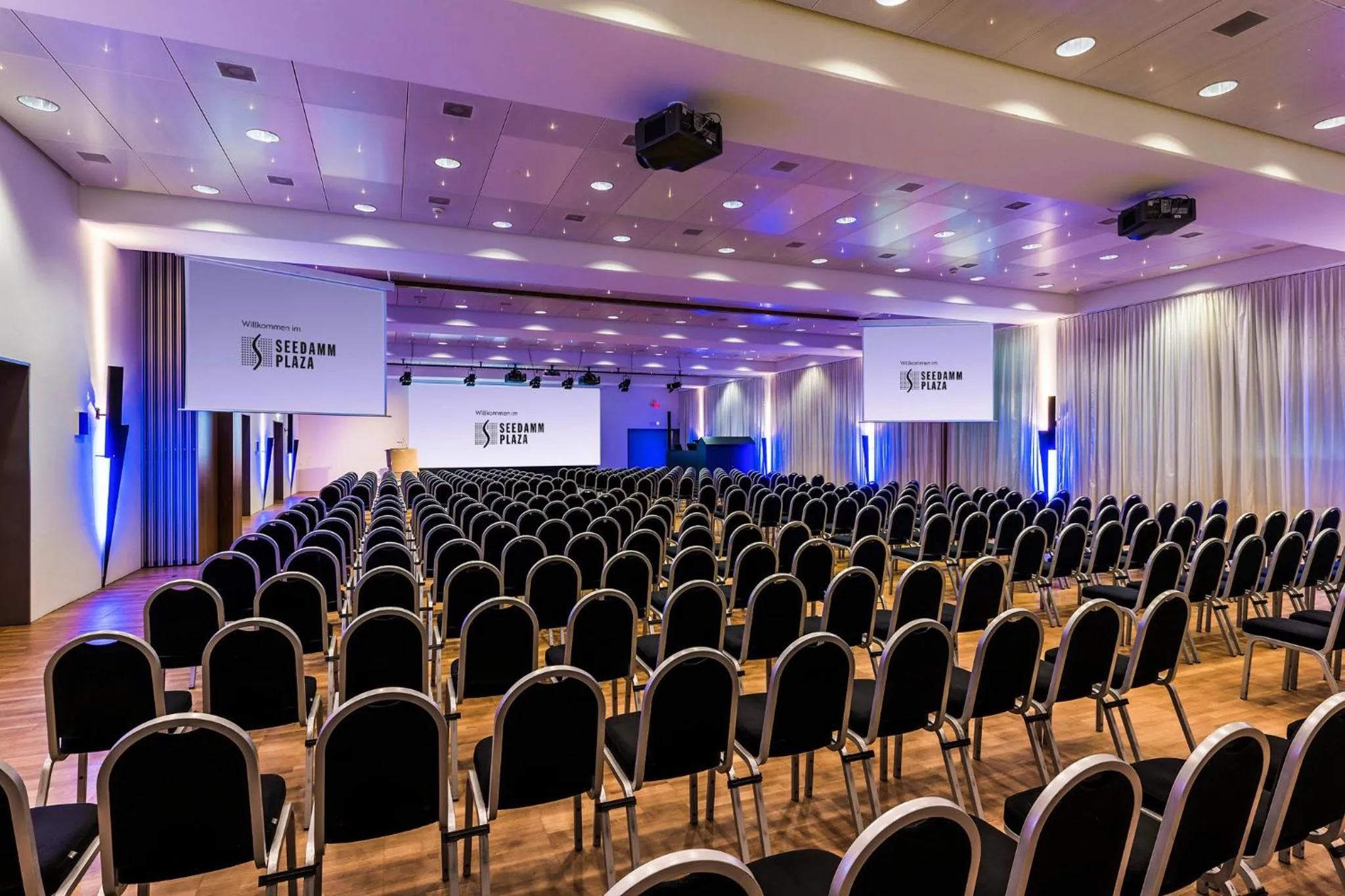 Meeting/conference room in Seedamm Plaza